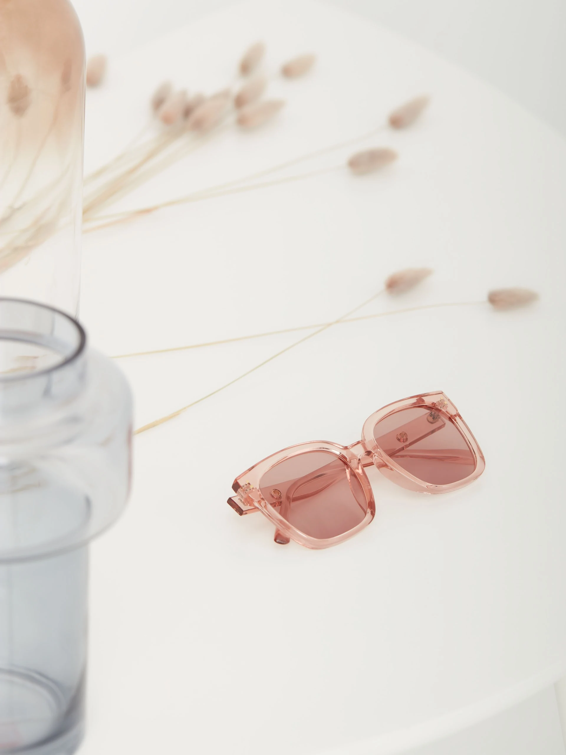 PINK GLASSES
