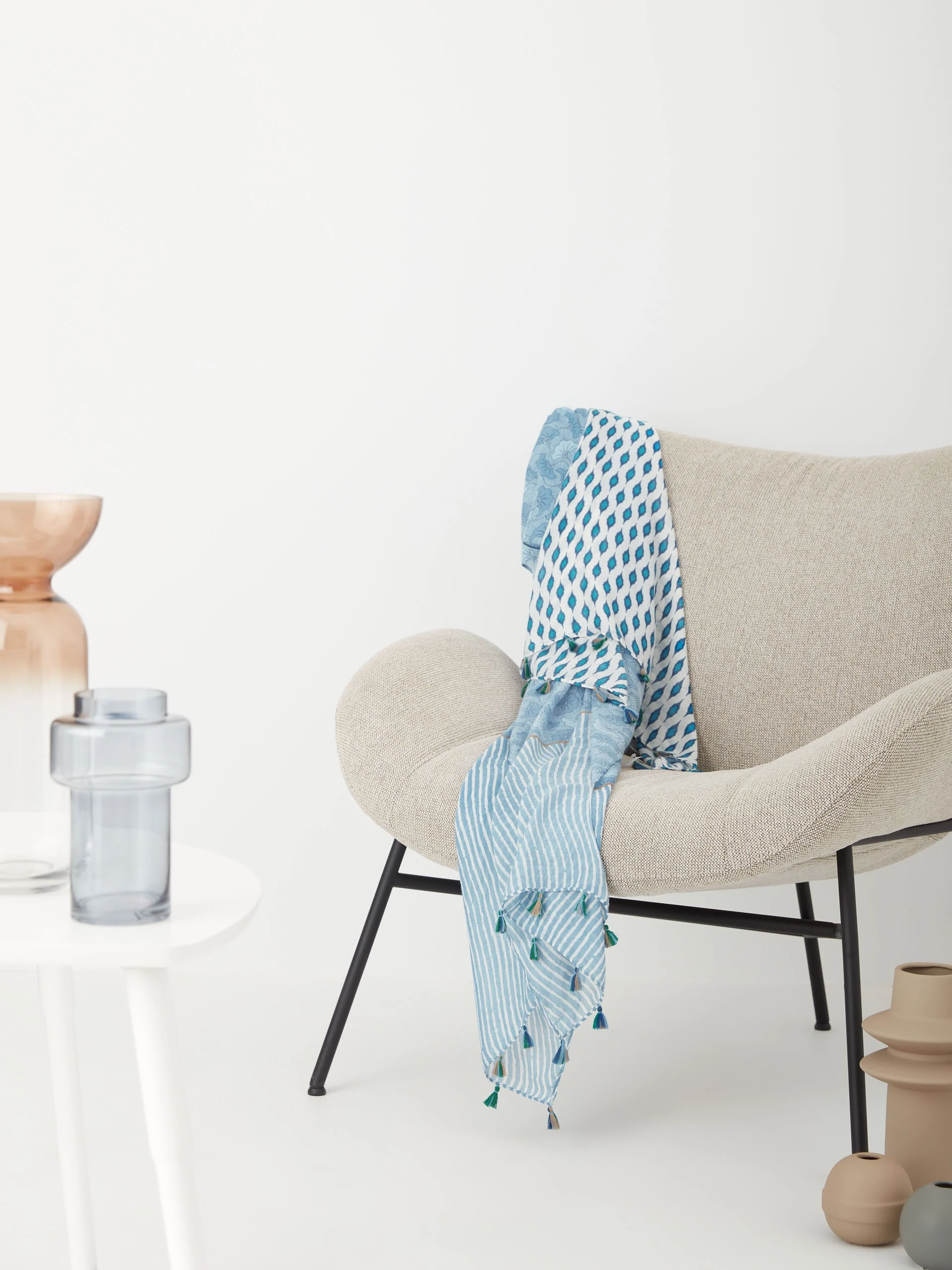 BLUE PATTERNED SCARF