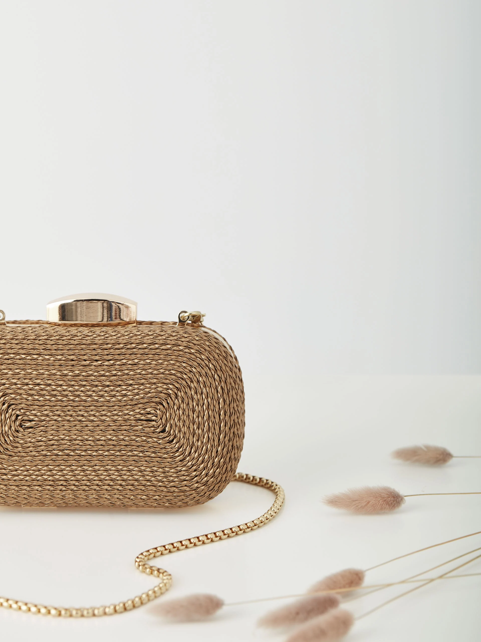 SMALL CHAIN HANDBAG