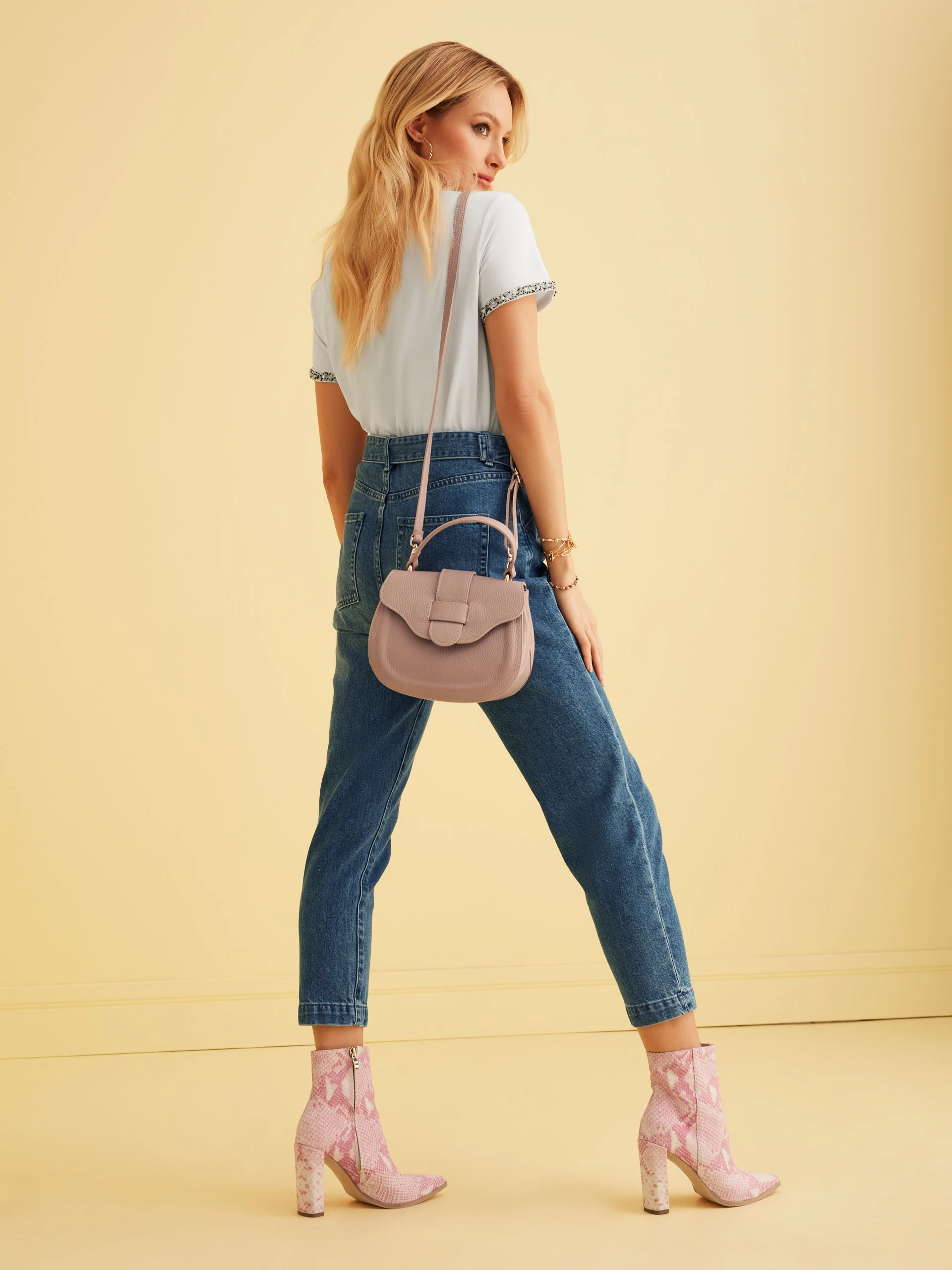 POWDER PINK LEATHER HANDBAG