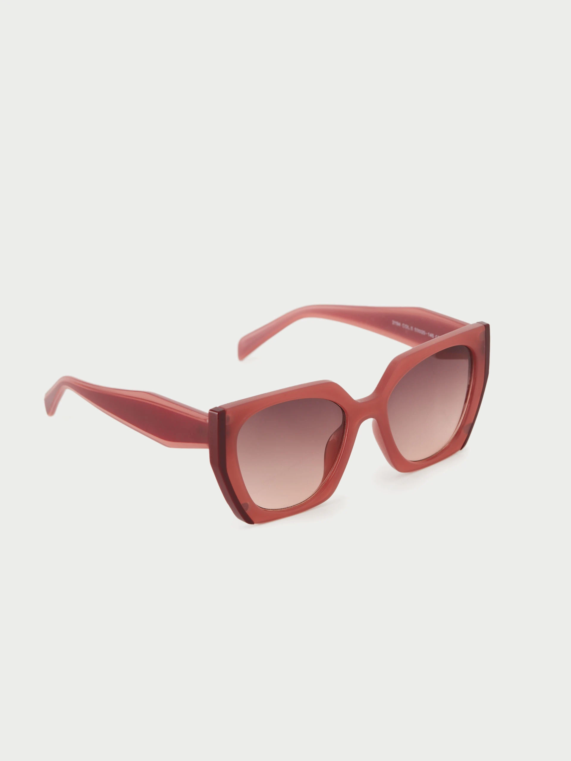 Maroon oversize sunglasses
