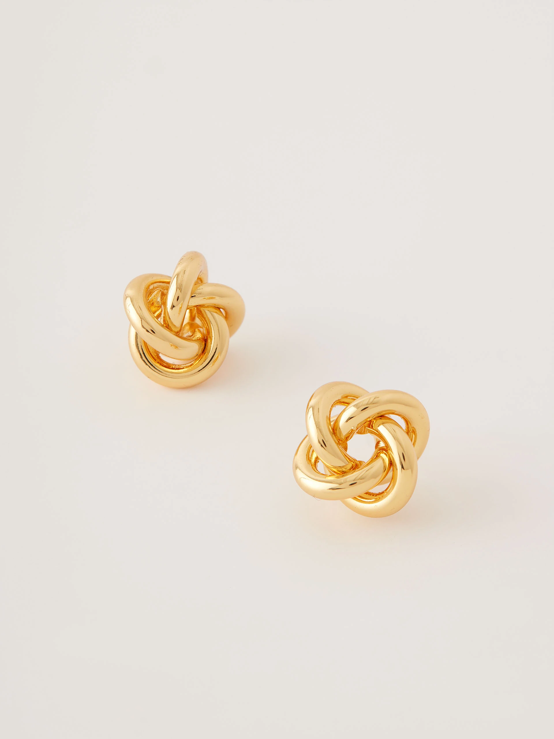 Elegant earrings on sticks