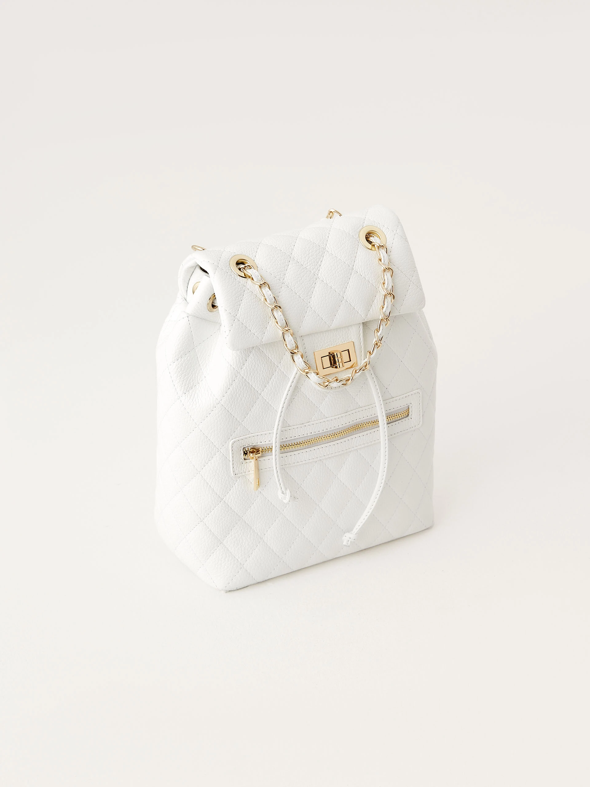 Biały pikowany plecak ze skóry naturalnej