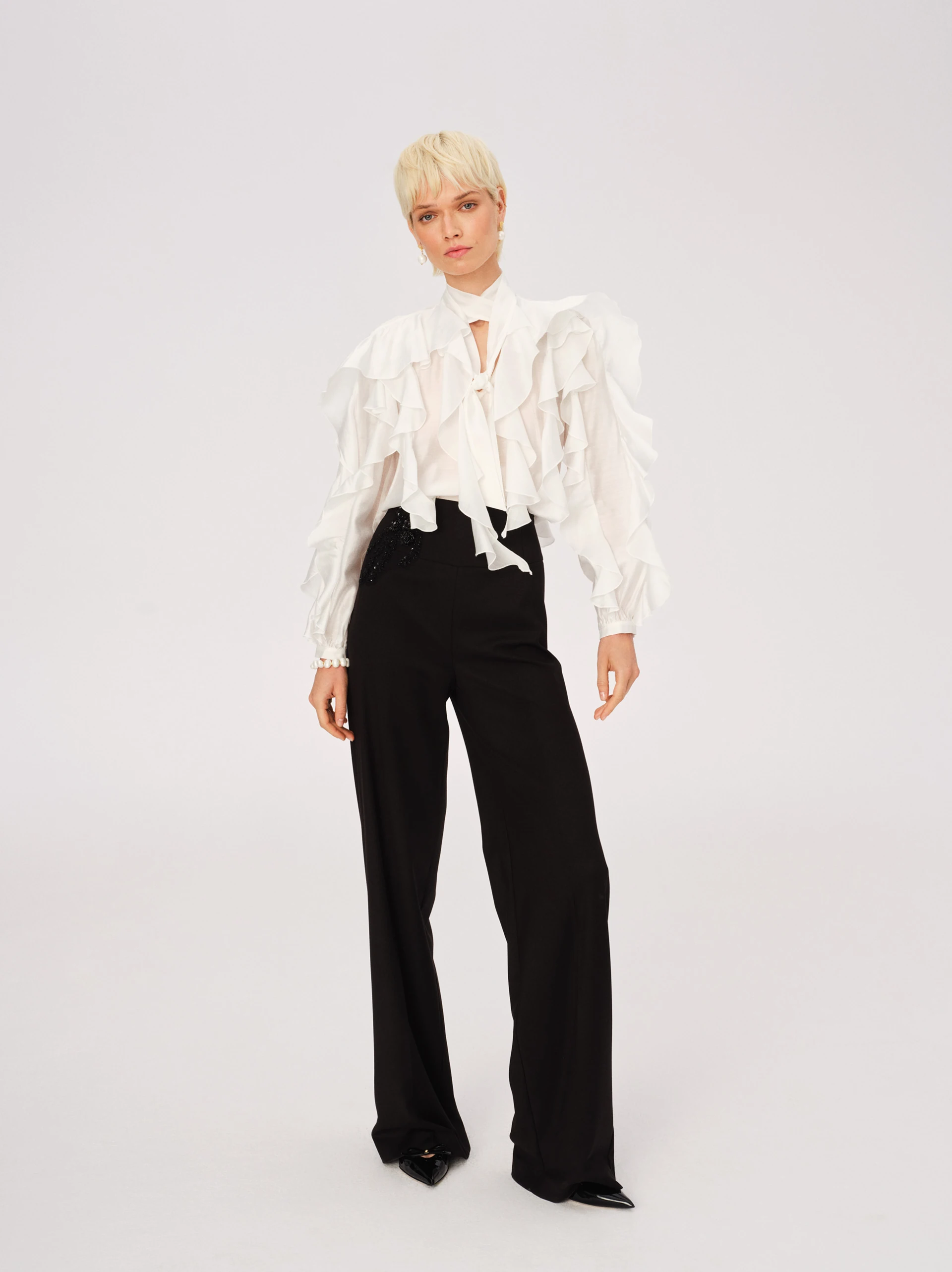 Elegant blouse with ruffles