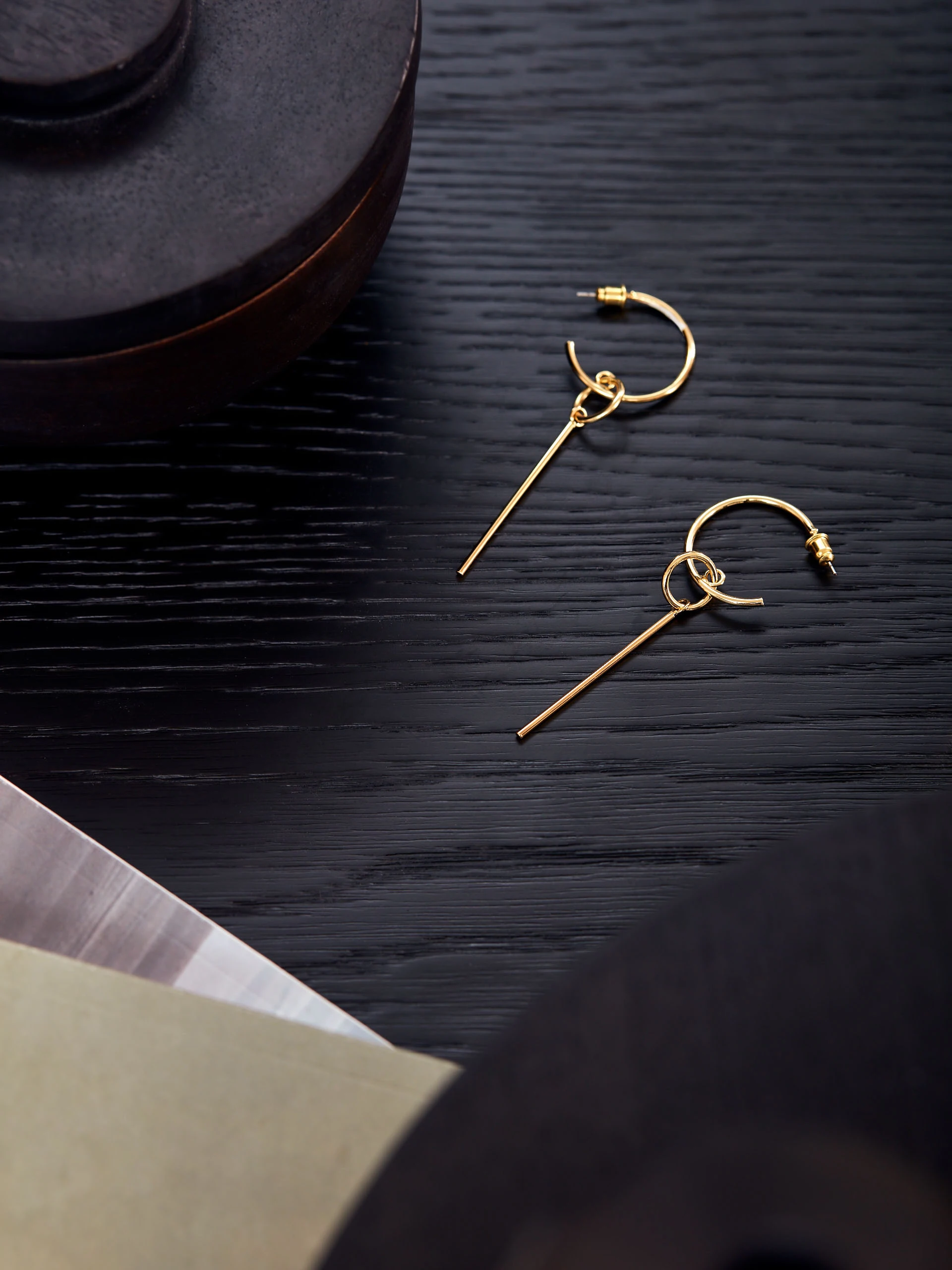 GOLD PLATED CIRCLE EARRINGS