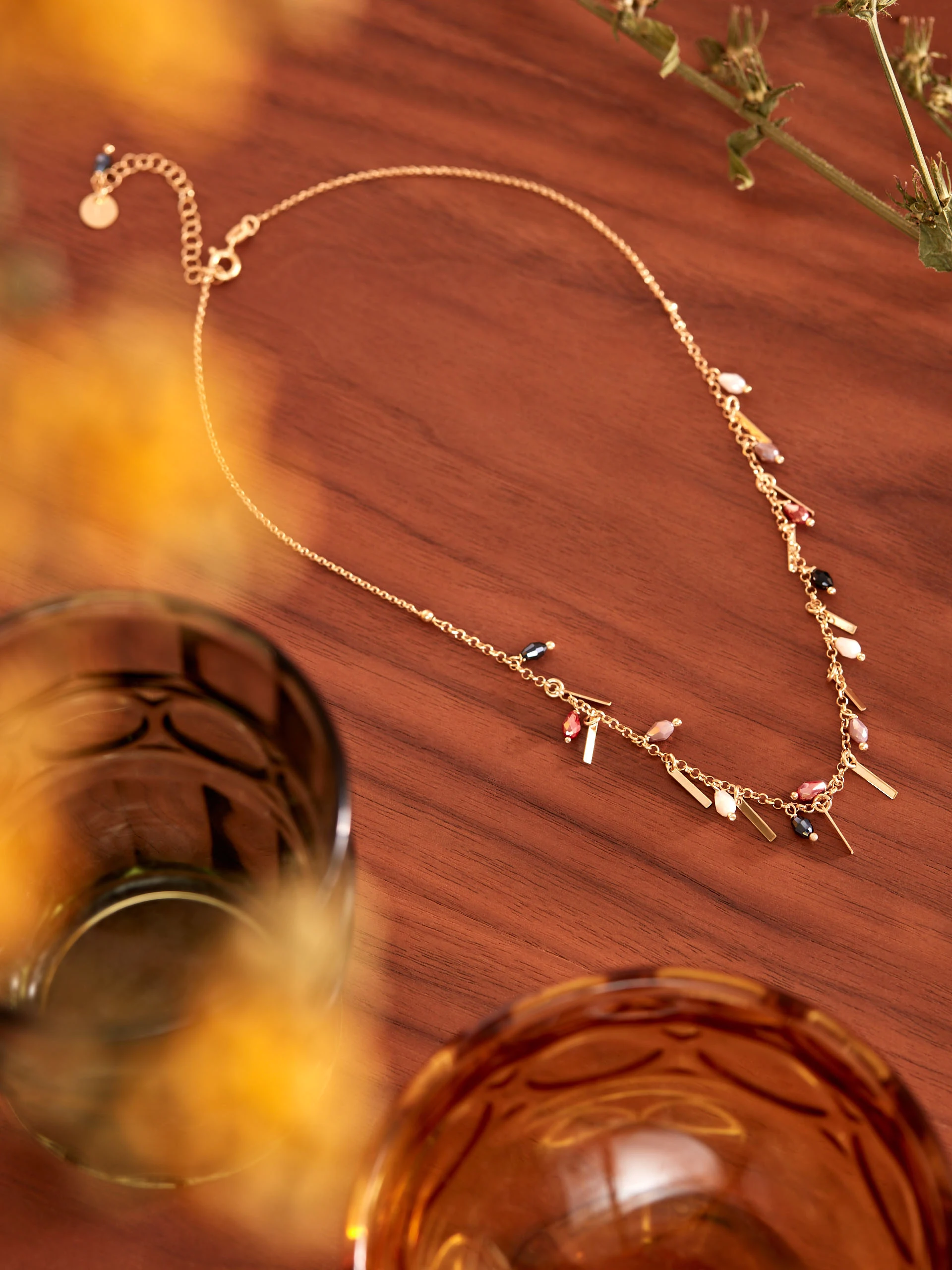 GOLD PLATED NECKLACE WITH CRYSTALS