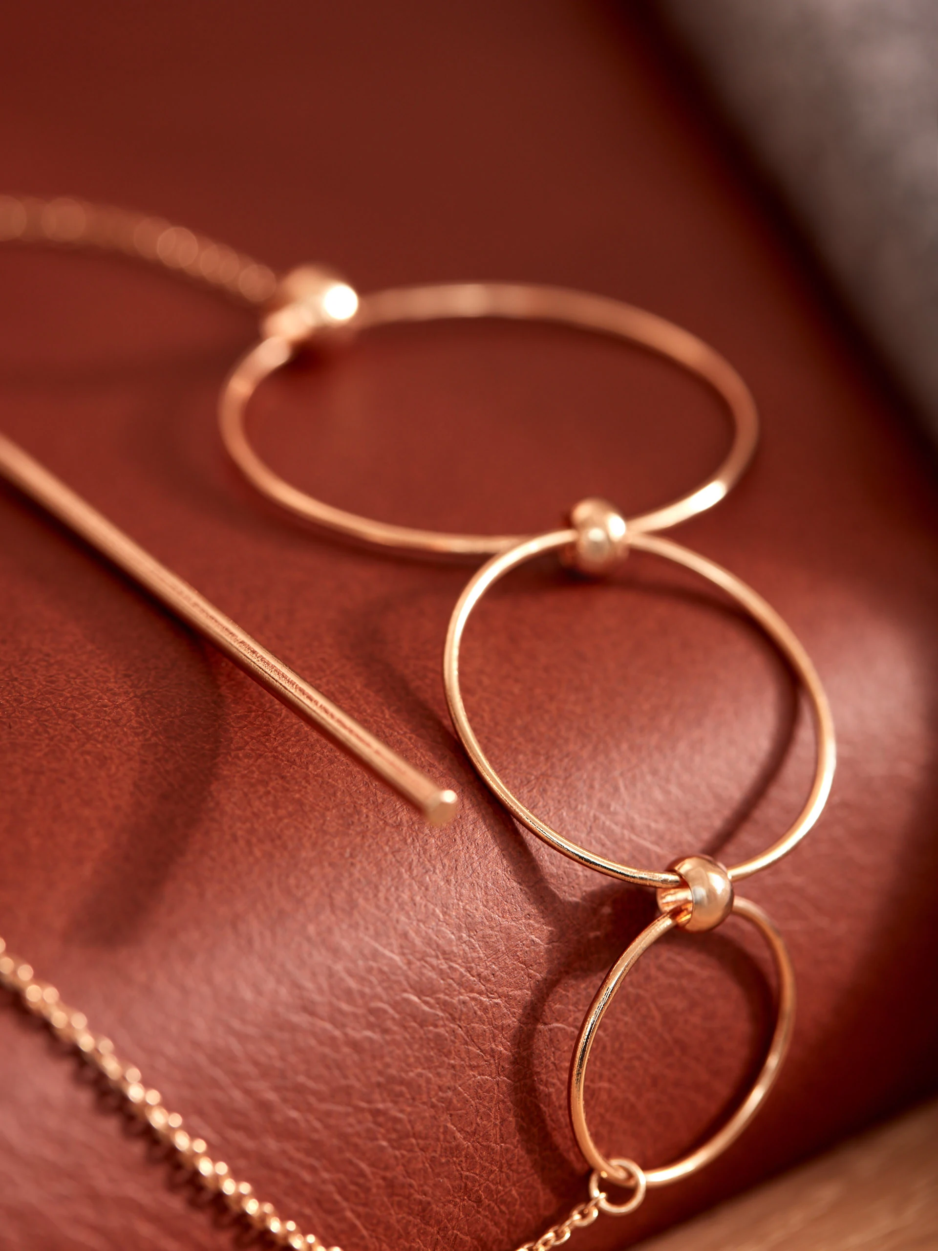 GOLD-PLATED CASCADE NECKLACE