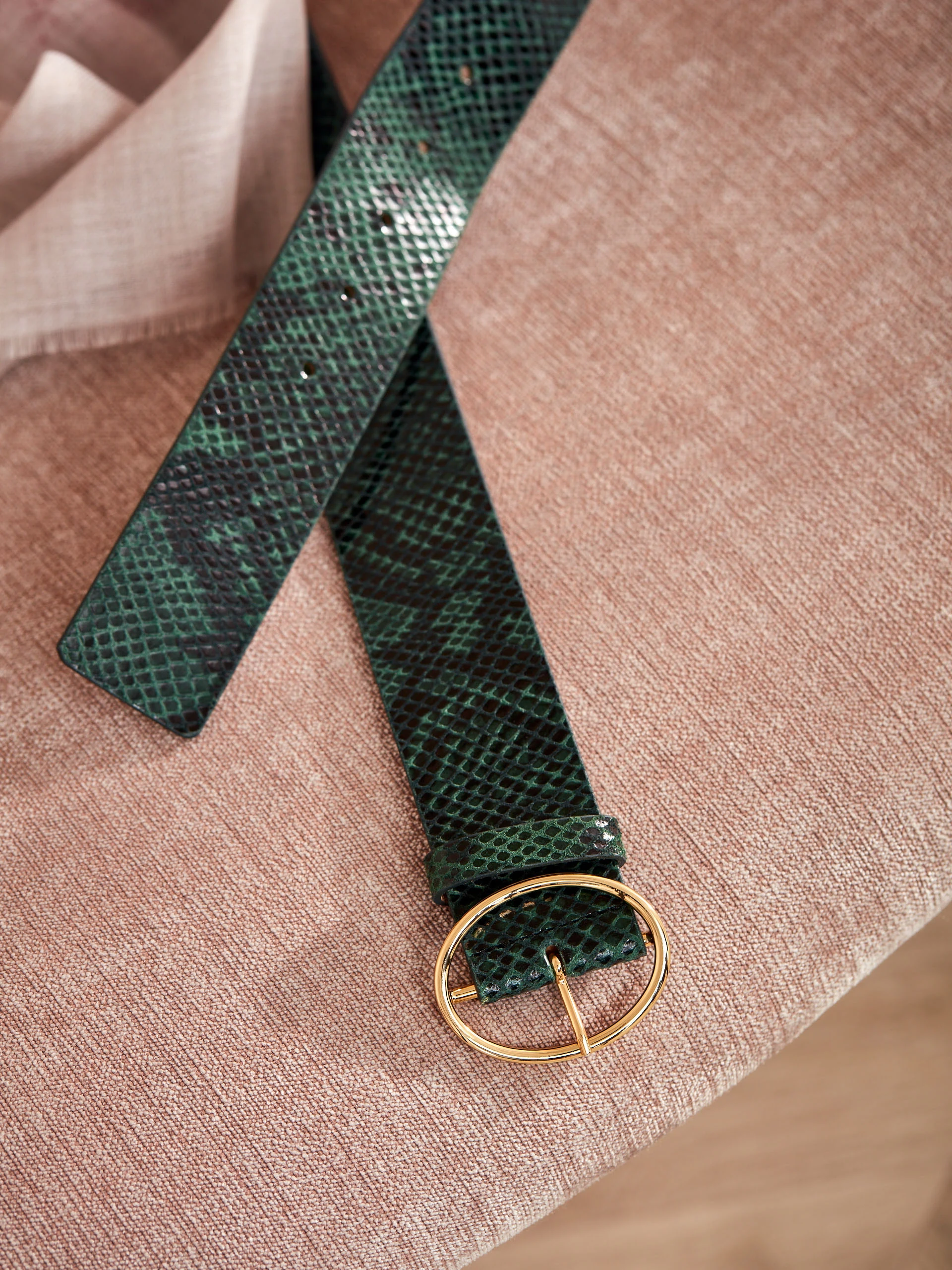 GREEN BELT WITH SNAKE PATTERN