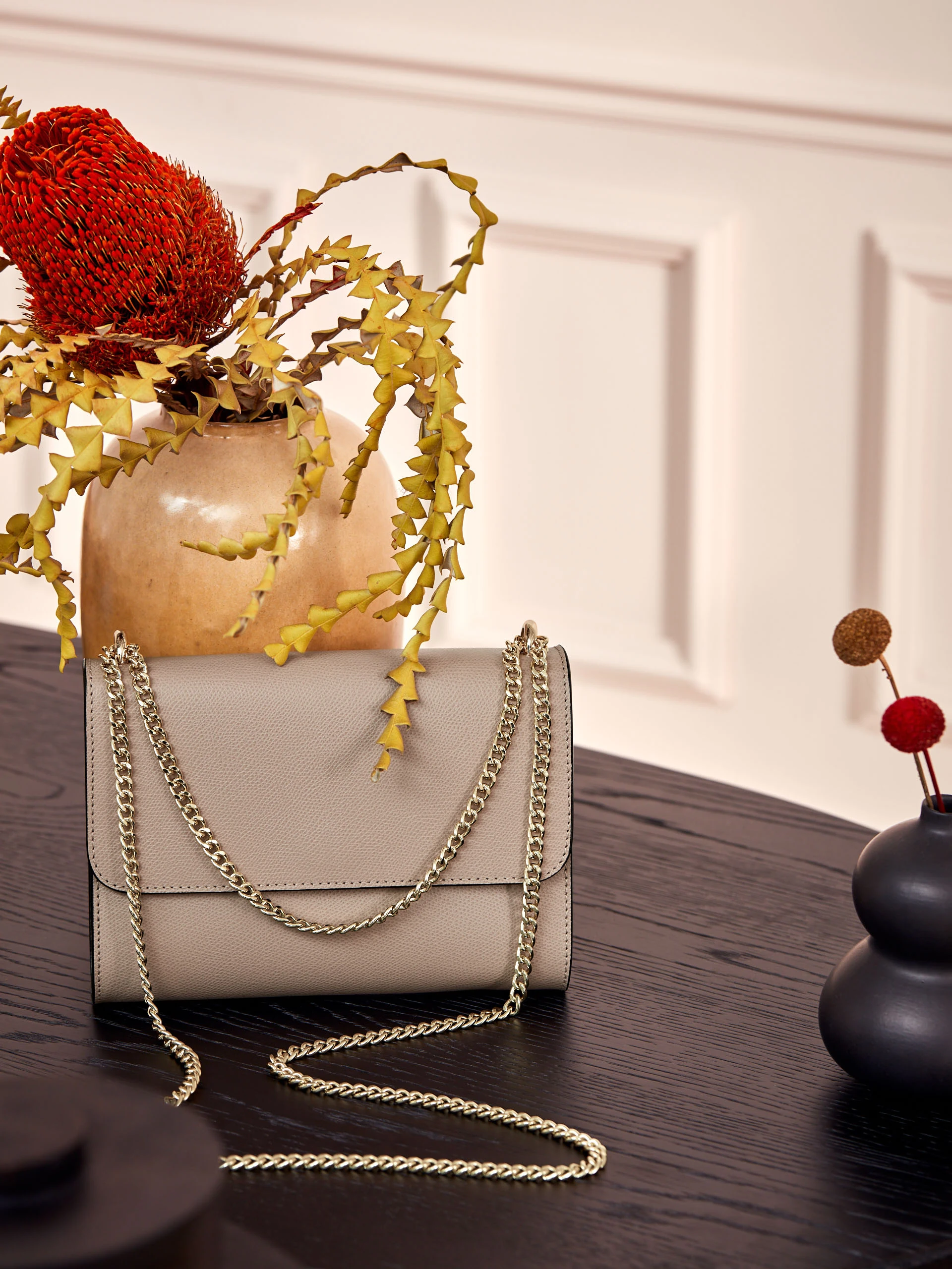 PURSE ON A CHAIN