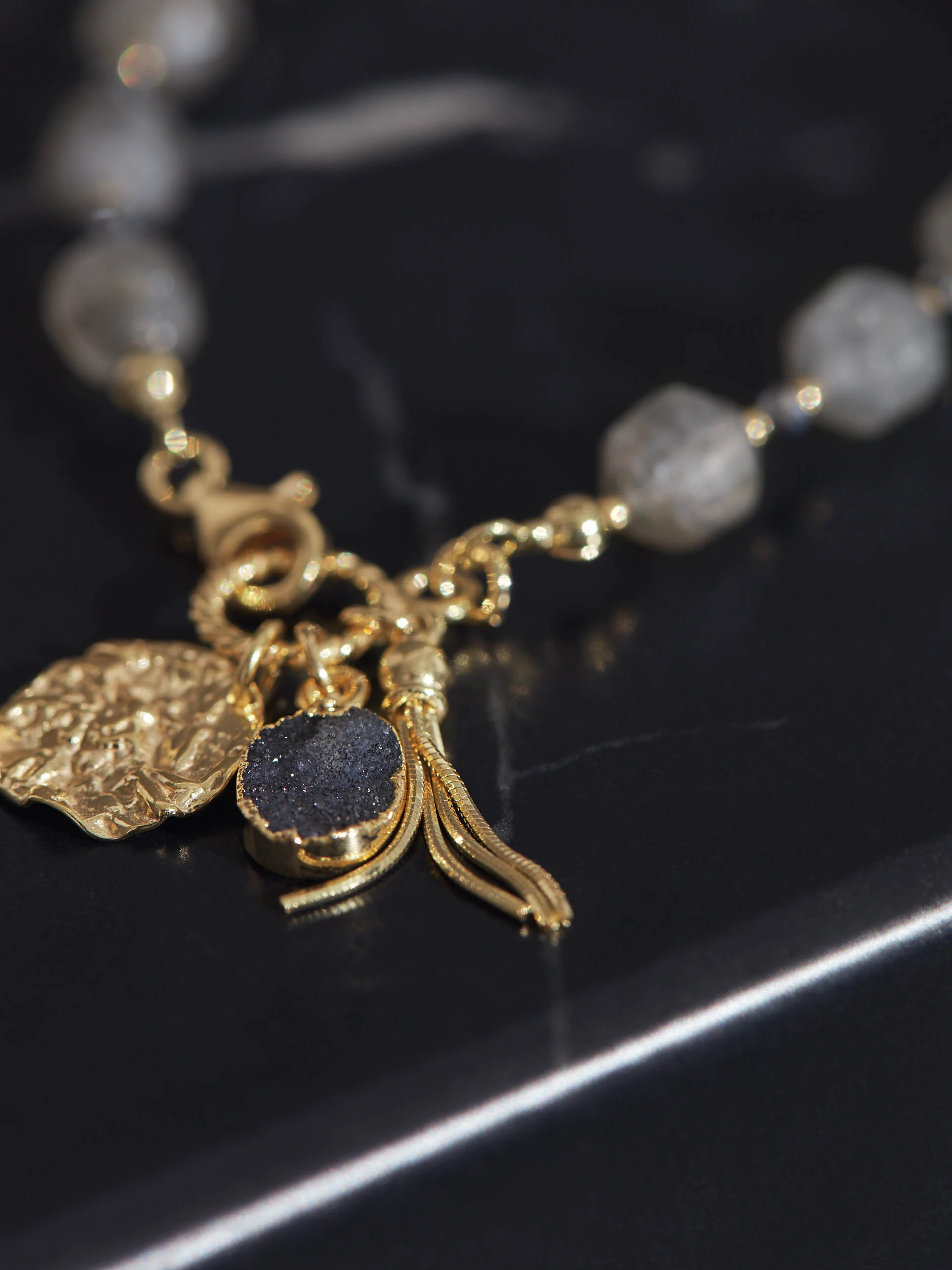 BRACELET WITH NATURAL STONES