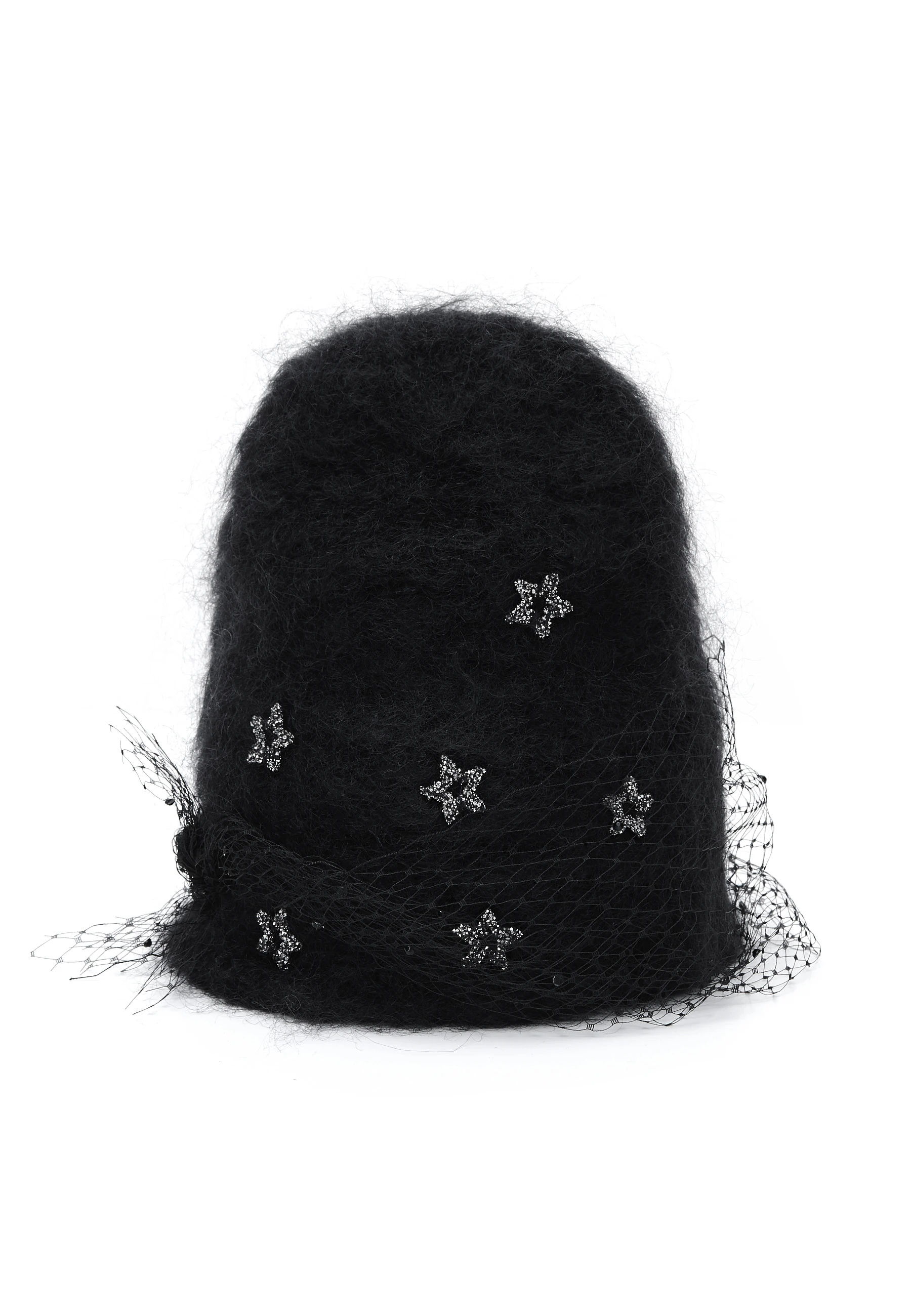BLACK CAP WITH VEIL