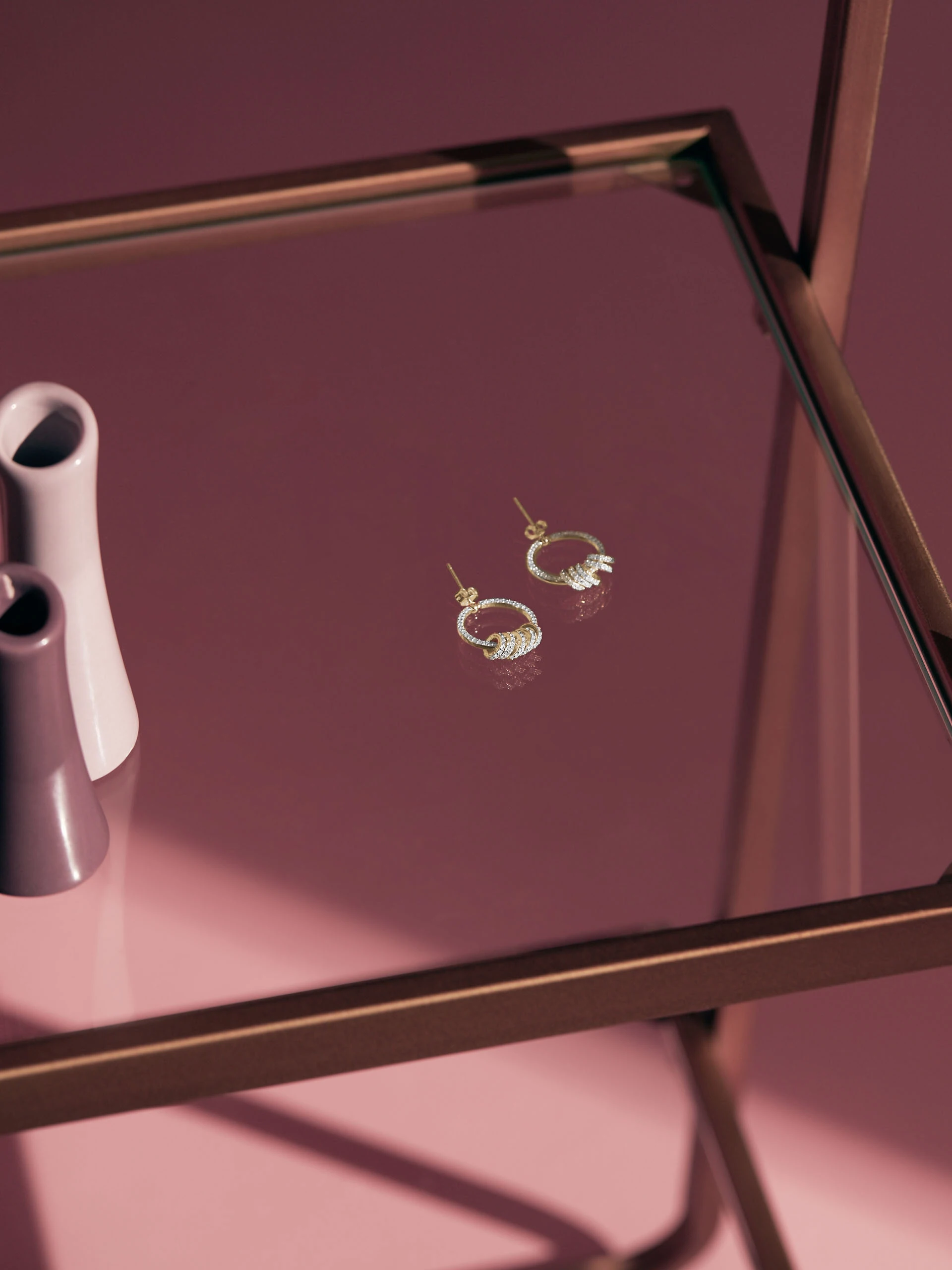 CIRCLE EARRINGS WITH ZIRCONS