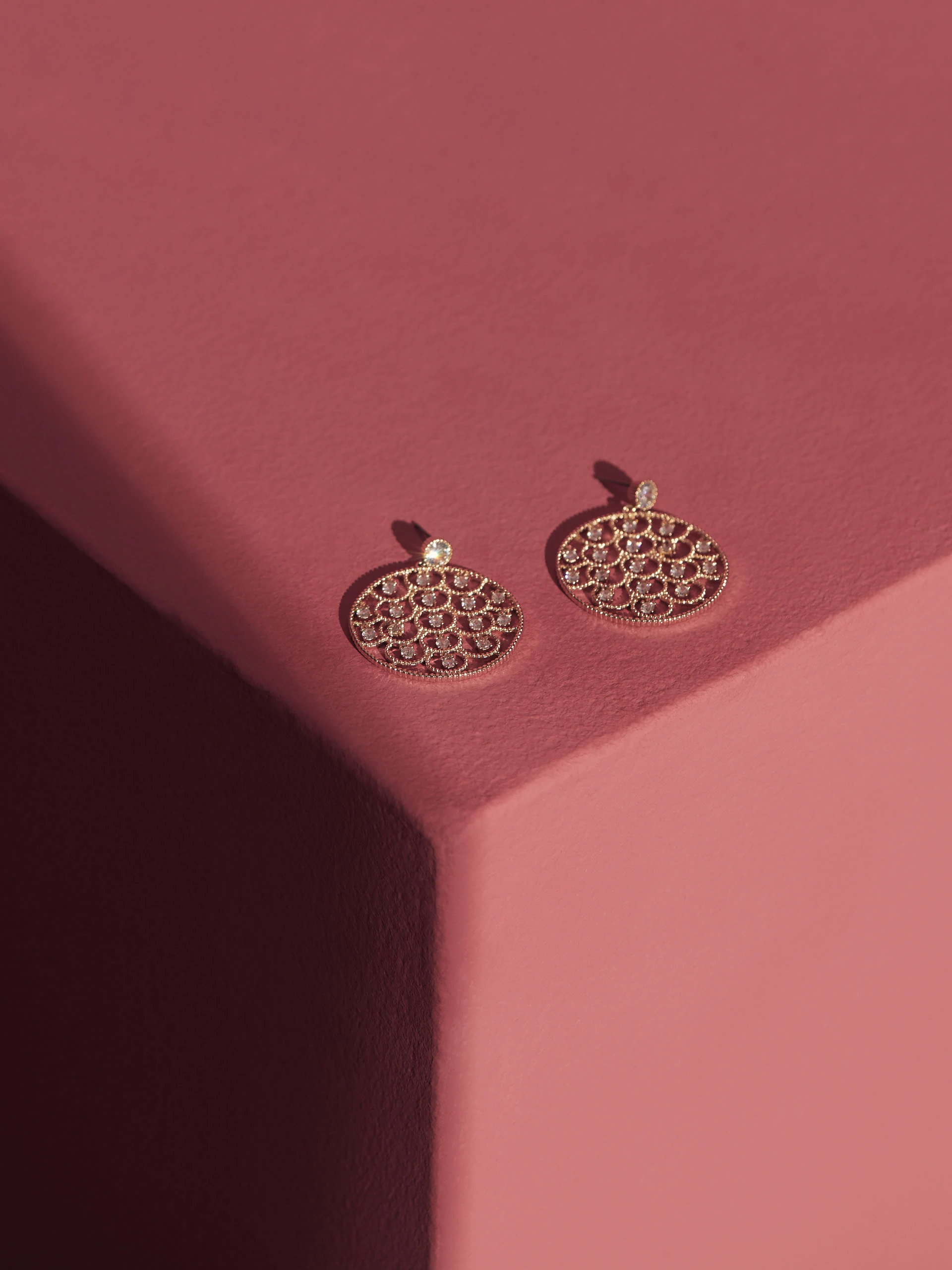 LARGE ROUND EARRINGS