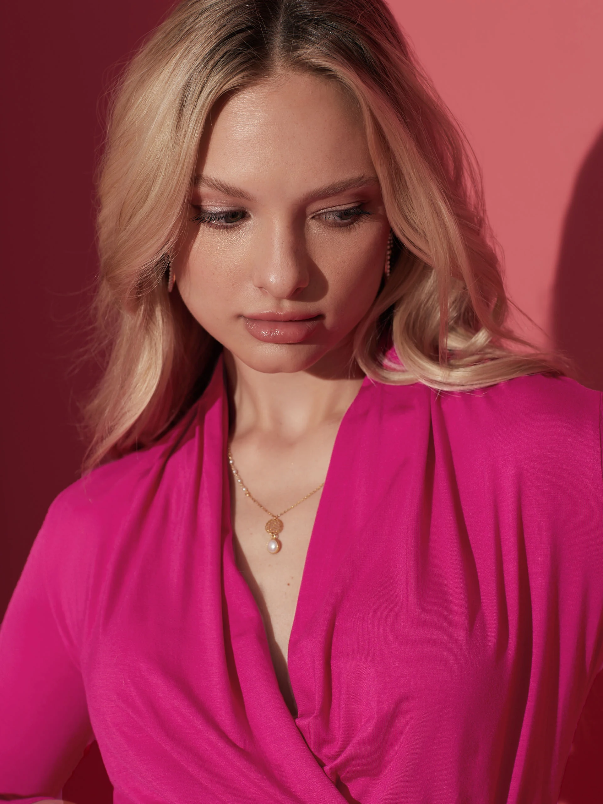 GOLD PLATED PEARL NECKLACE