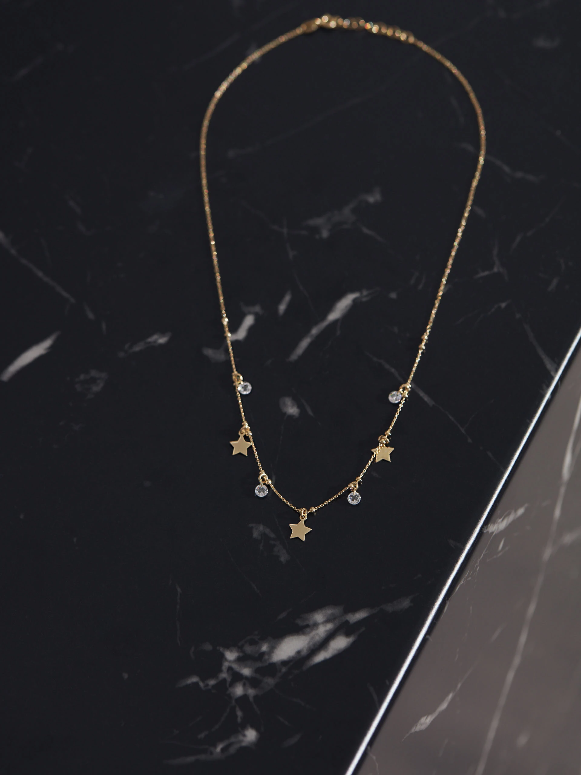 NECKLACE WITH STARS