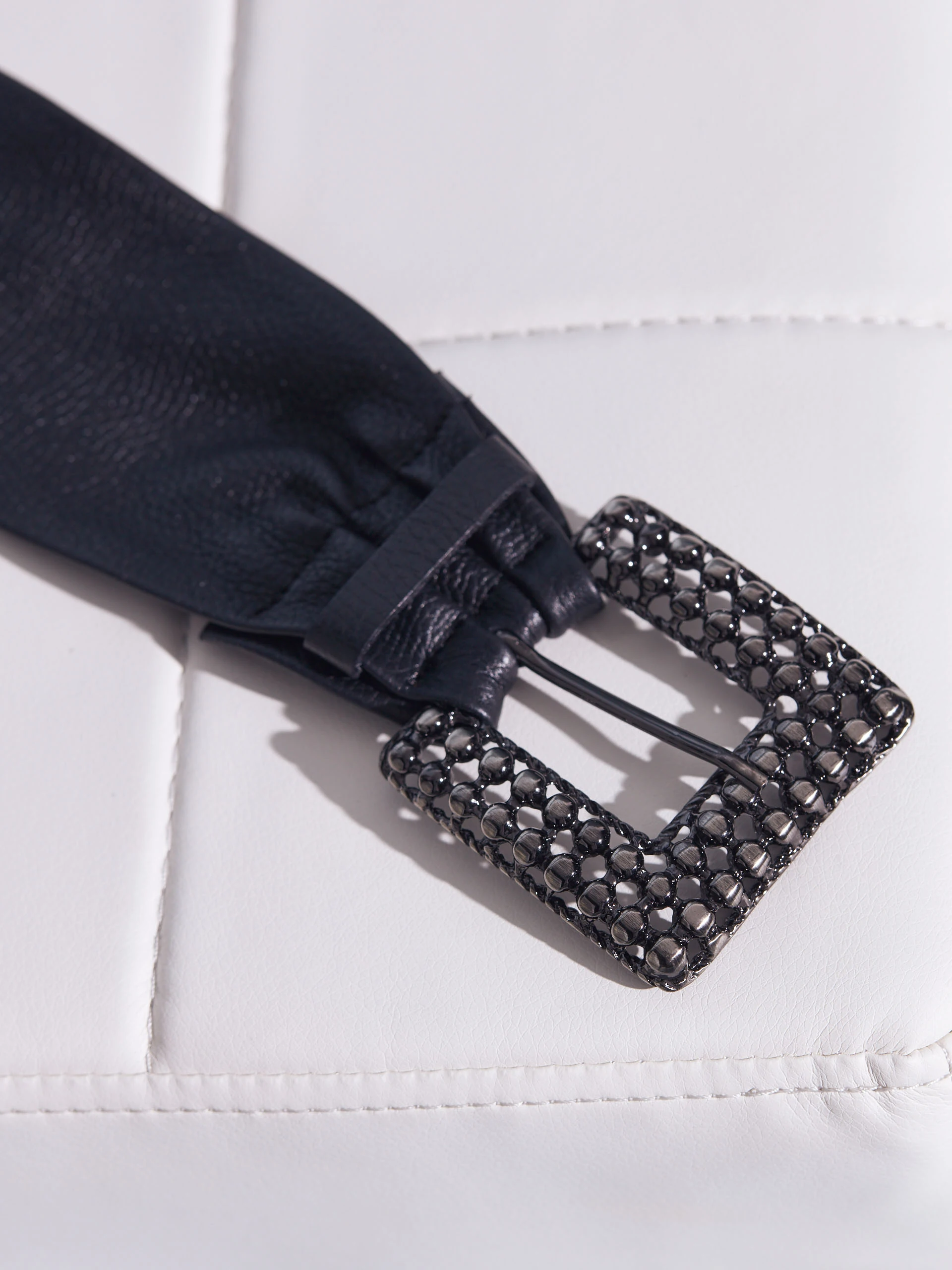 WIDE BELT MADE OF SOFT LEATHER