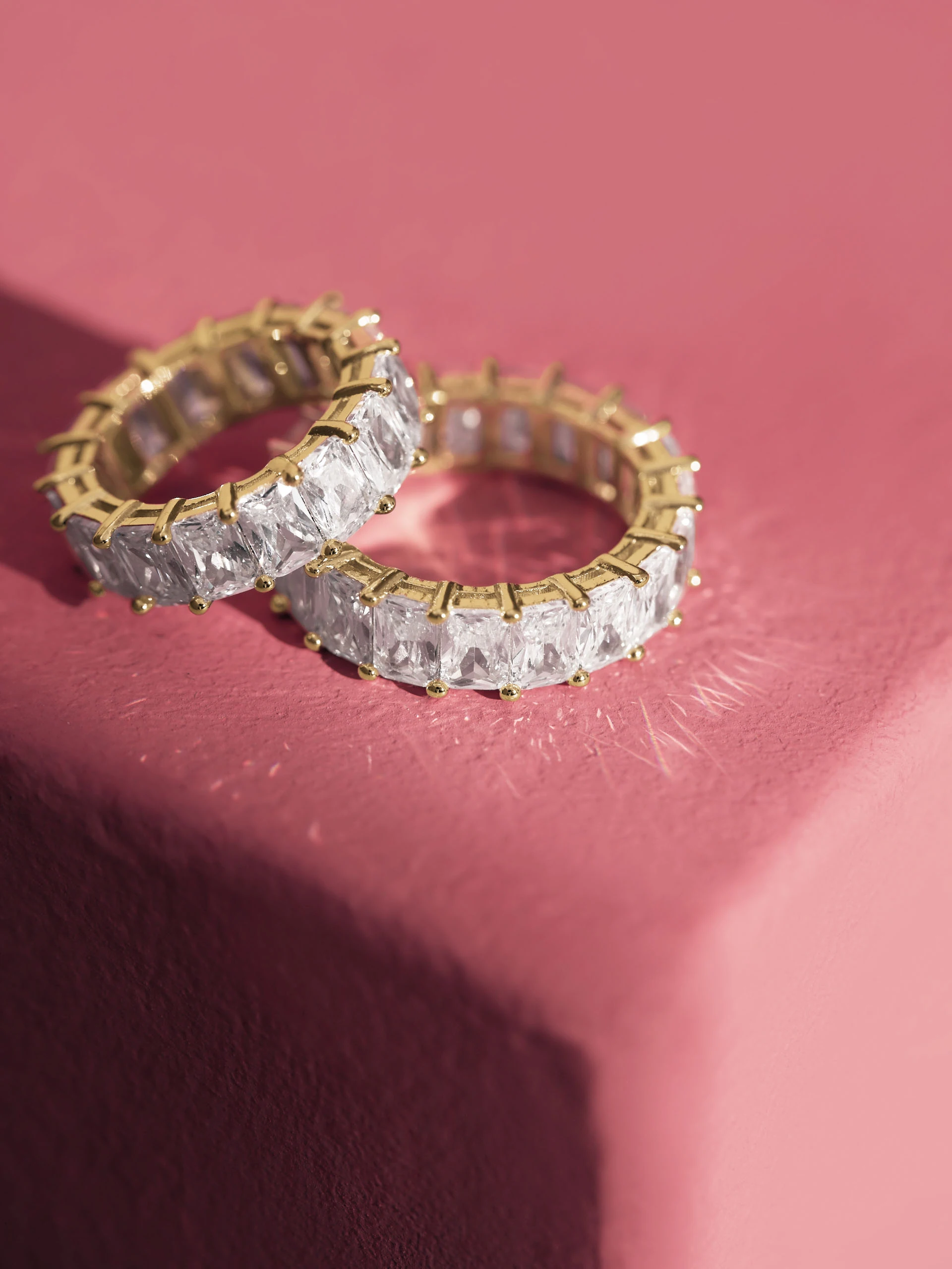 WIDE RING