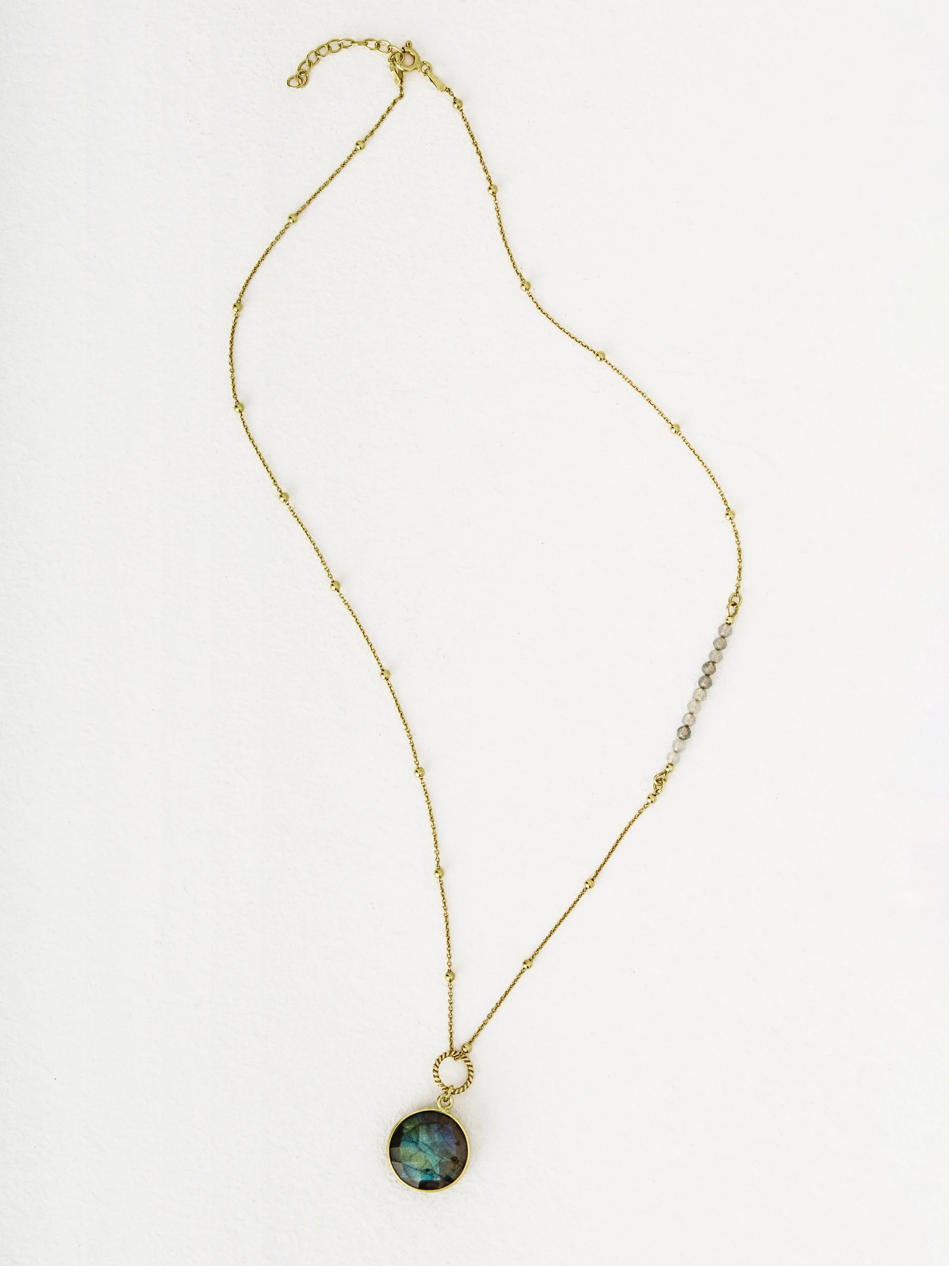 Necklace with labradorite