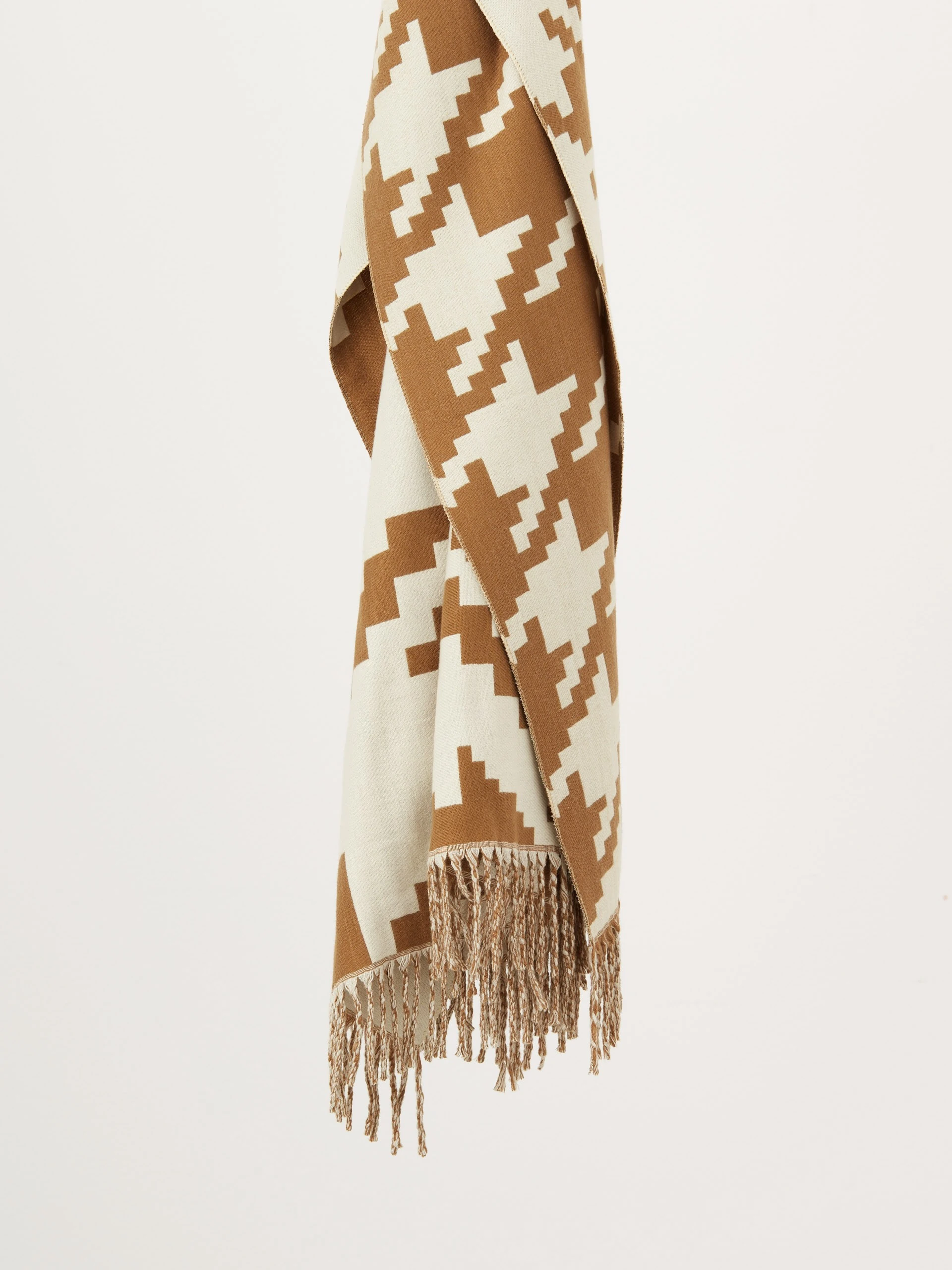 Soft scarf in geometric pattern