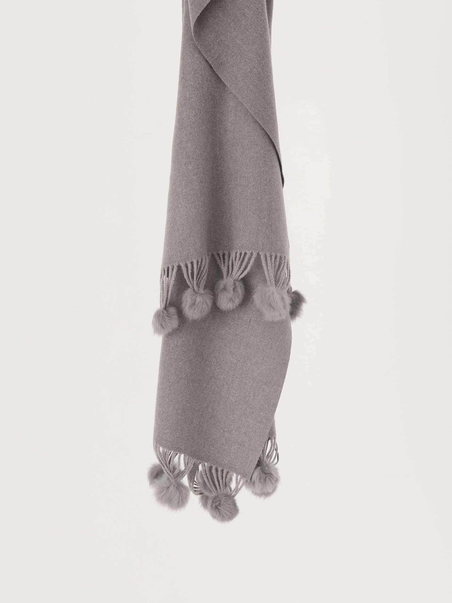 Gray shawl with wool