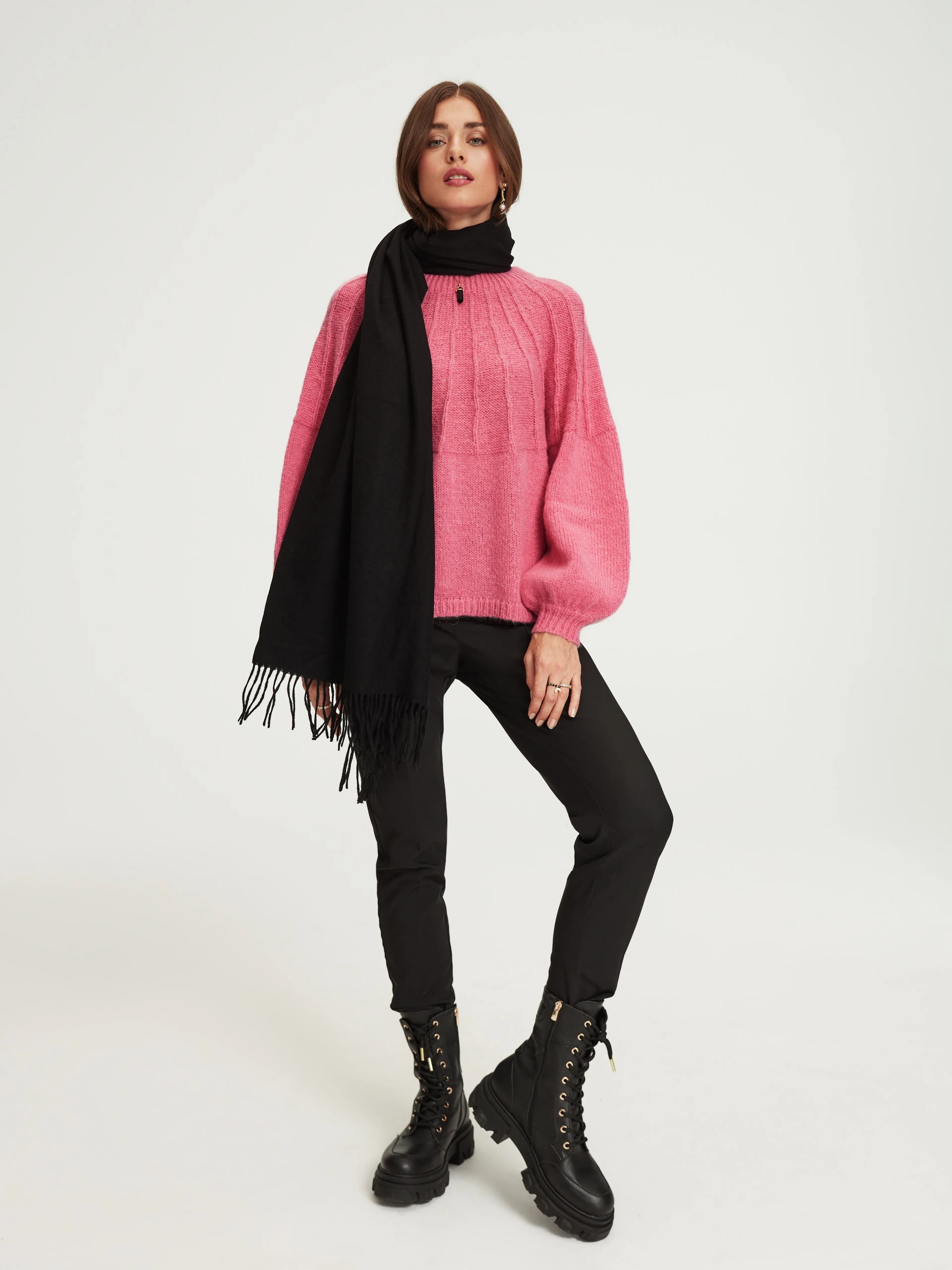Black cashmere scarf