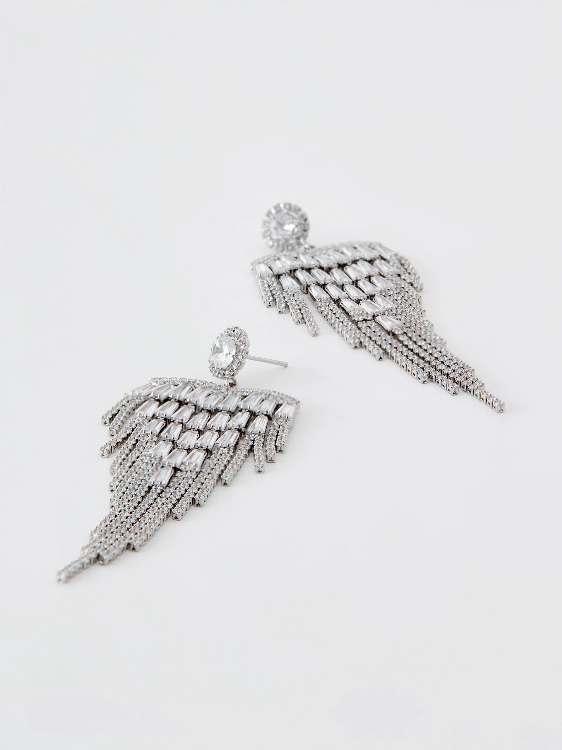 Silver earrings with zircons