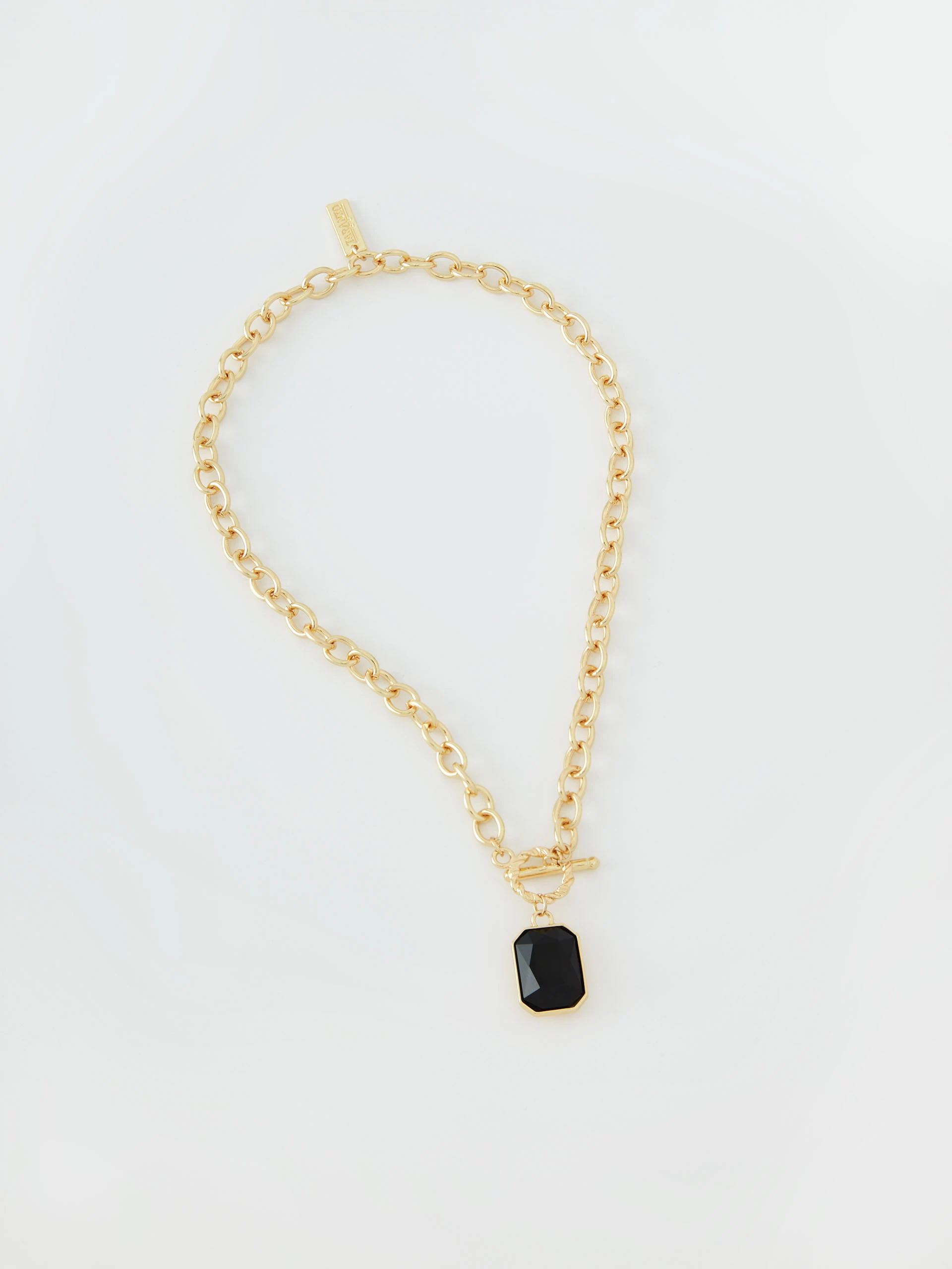 Necklace in the form of a chain with a pendant