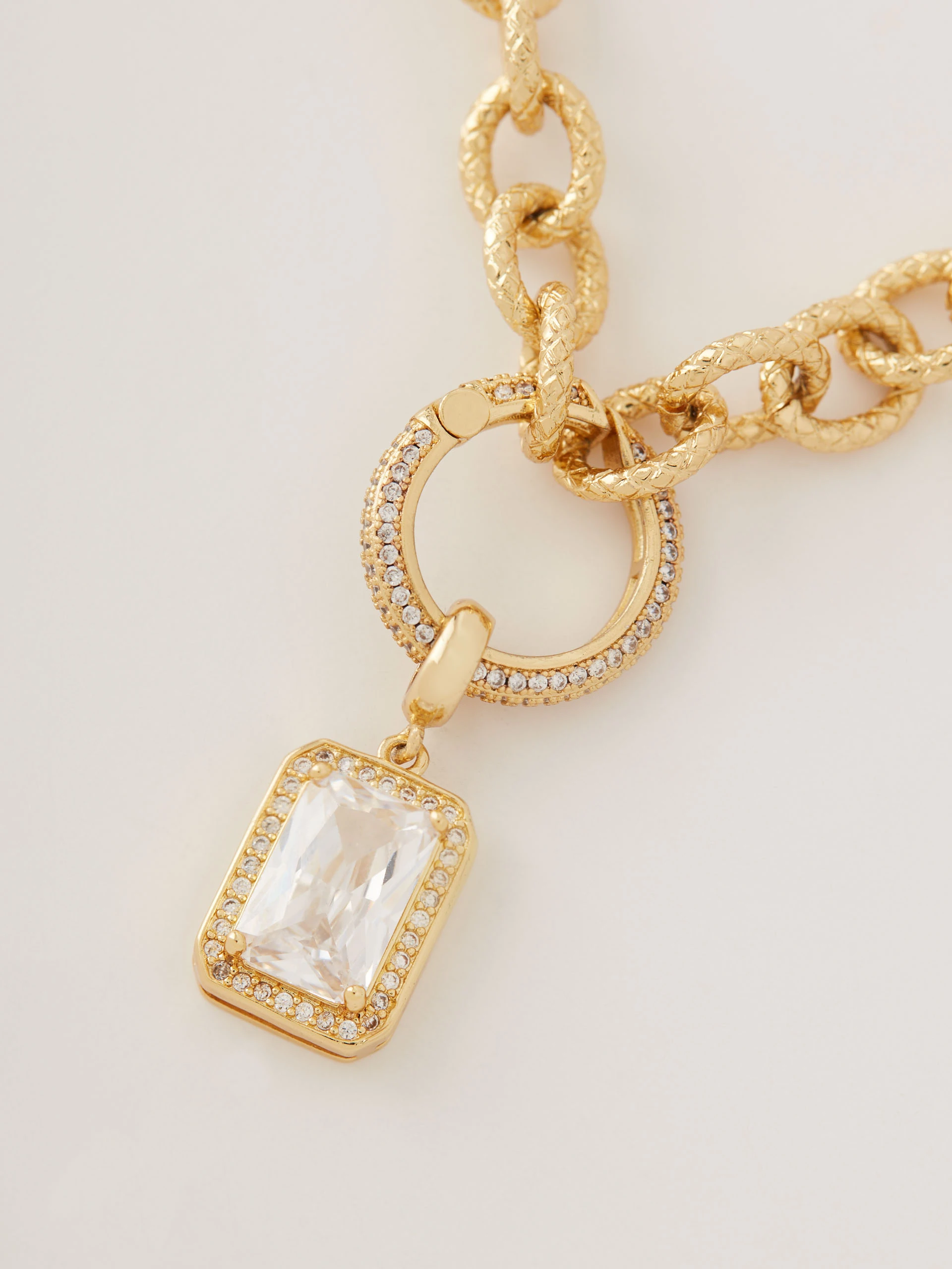 Necklace in gold plated silver with pendant