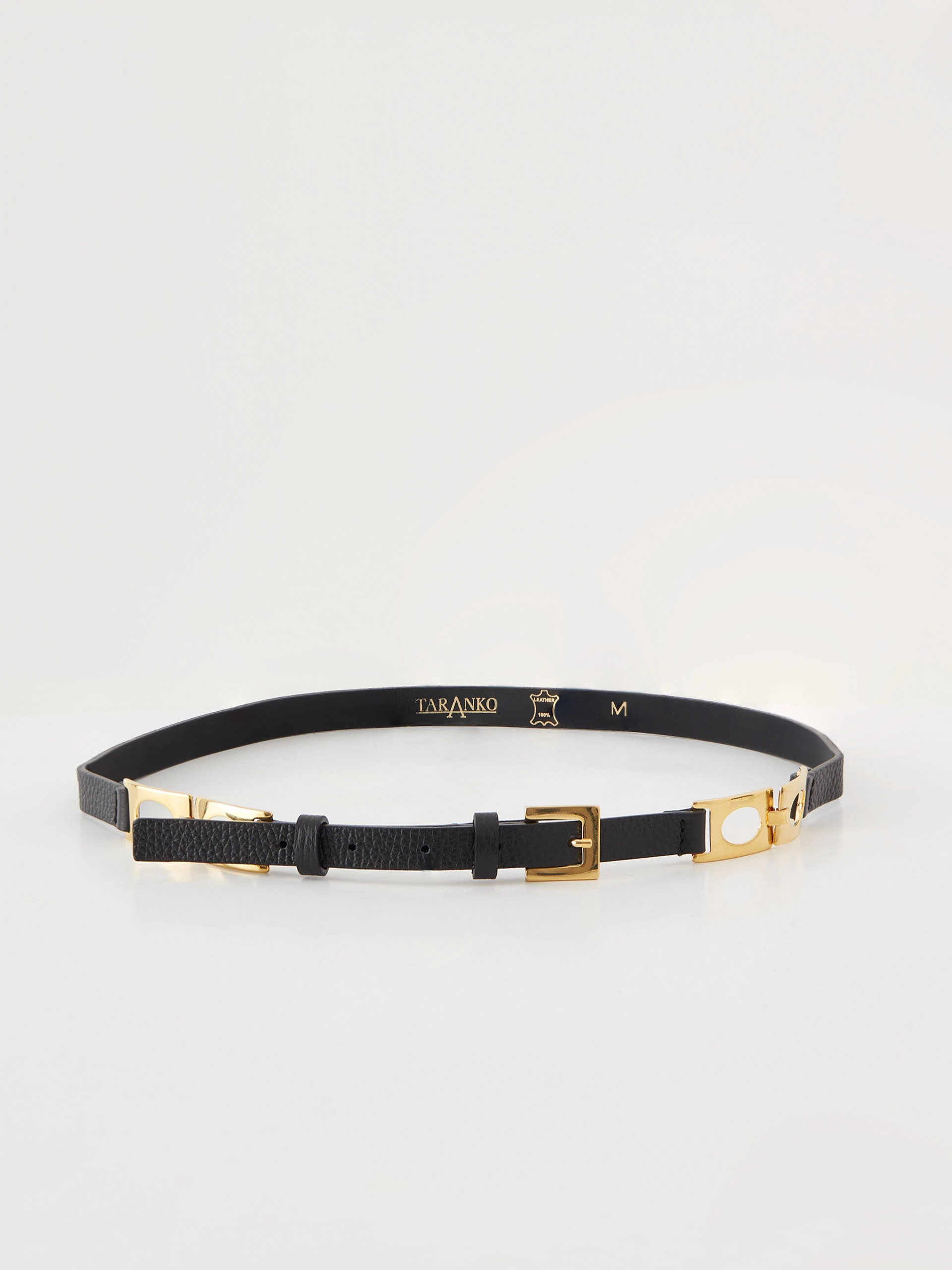 Narrow leather strap in black color