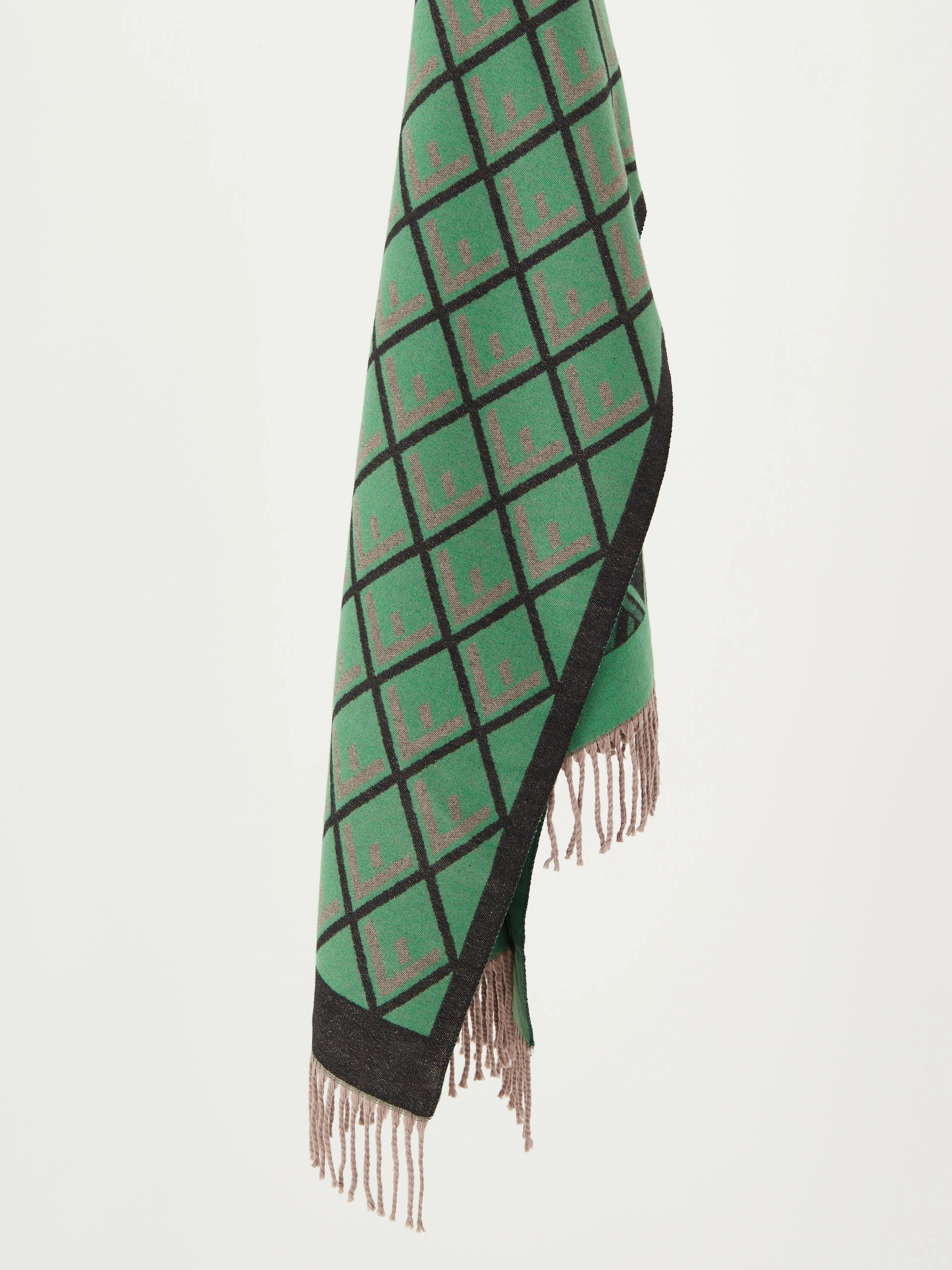 Green shawl with wool