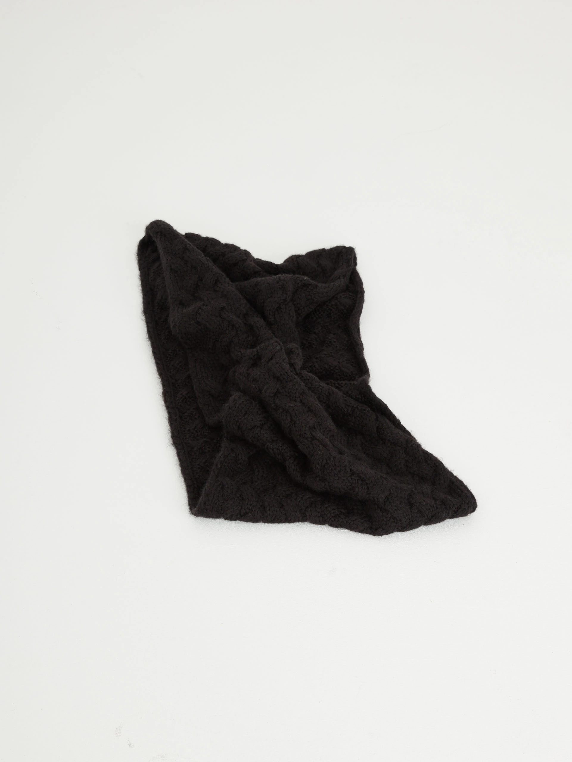 Structured chimney type shawl in black color