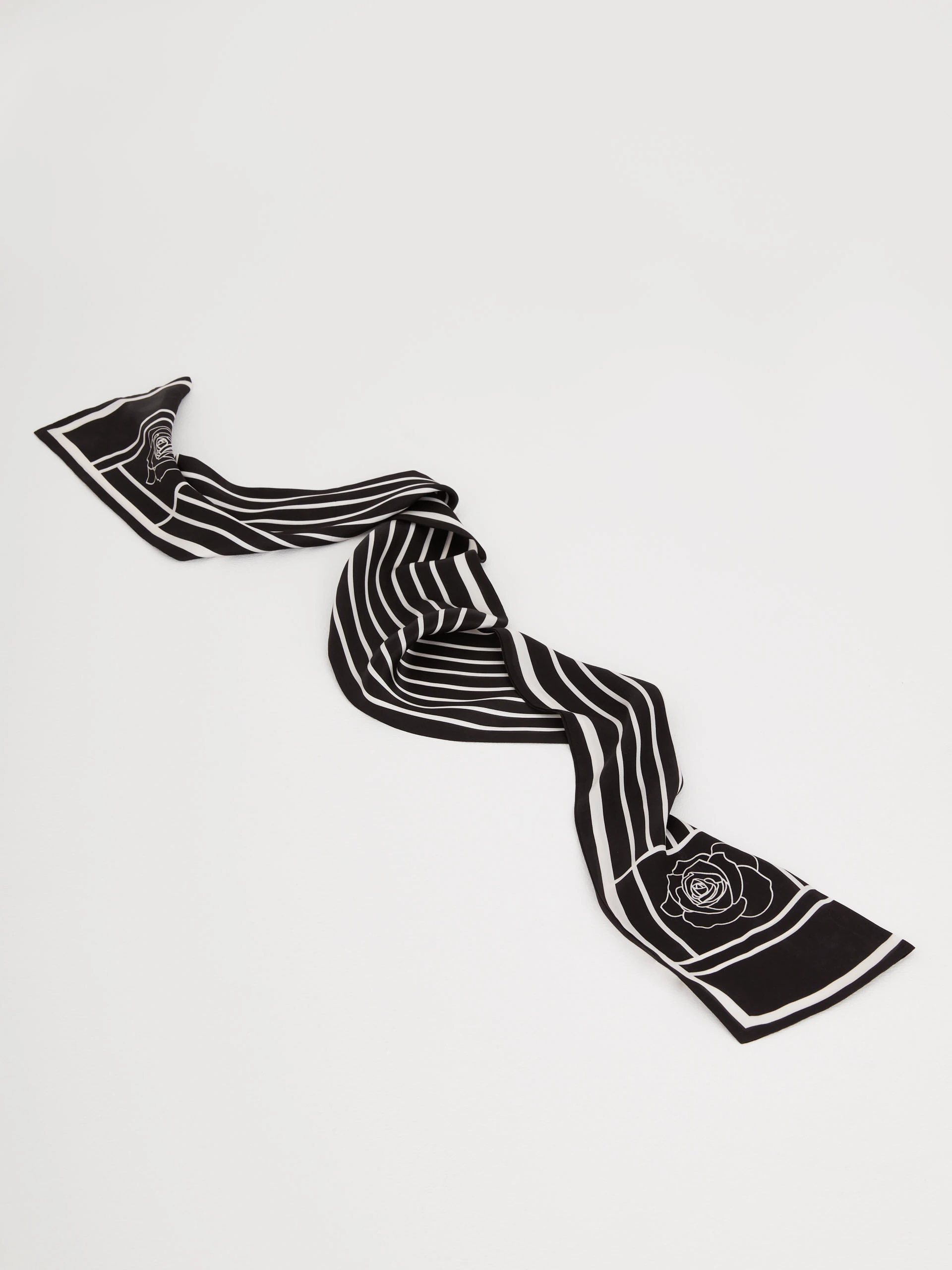 Elegant thin striped shawl