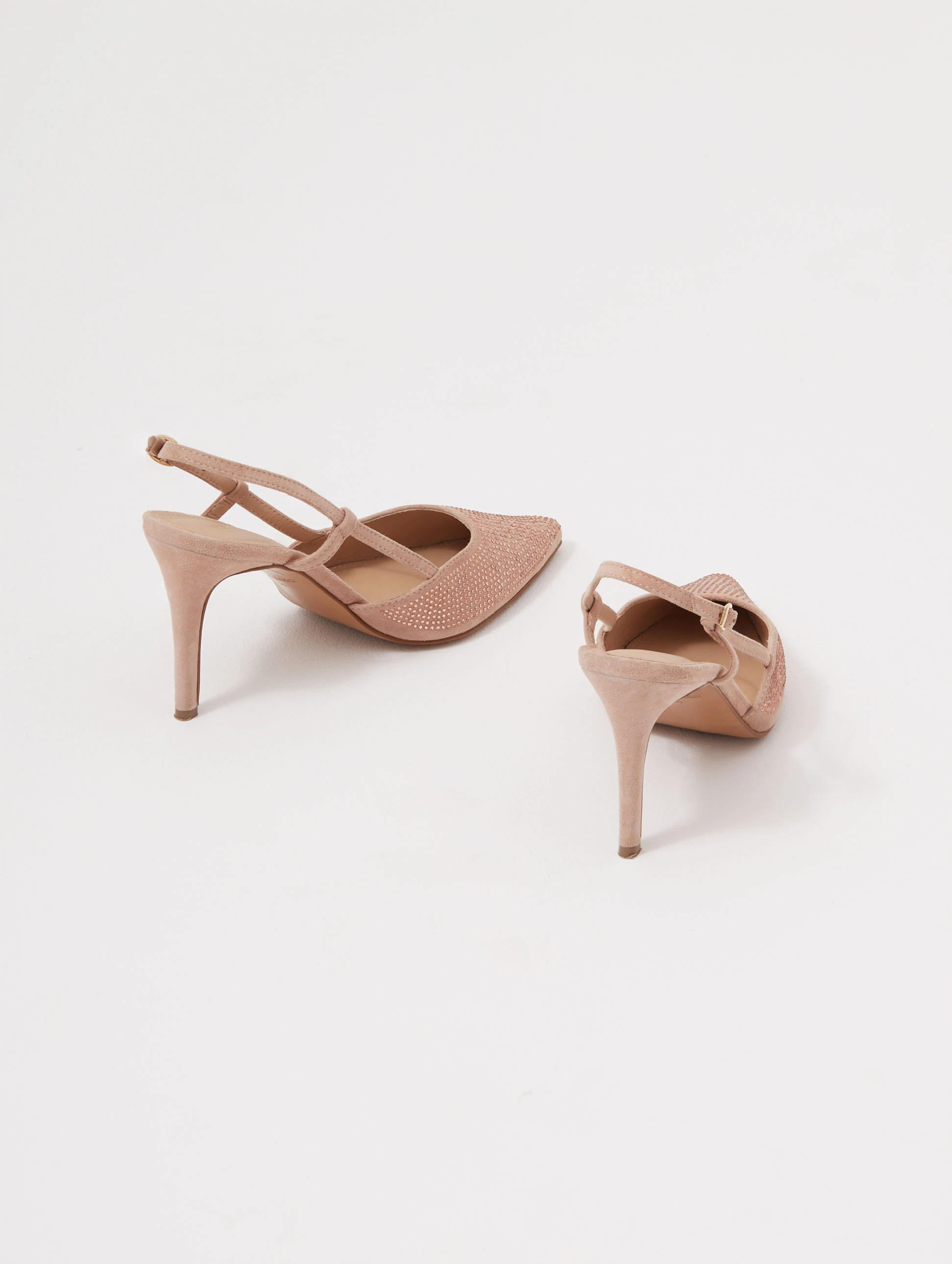 Leather pumps with crystals