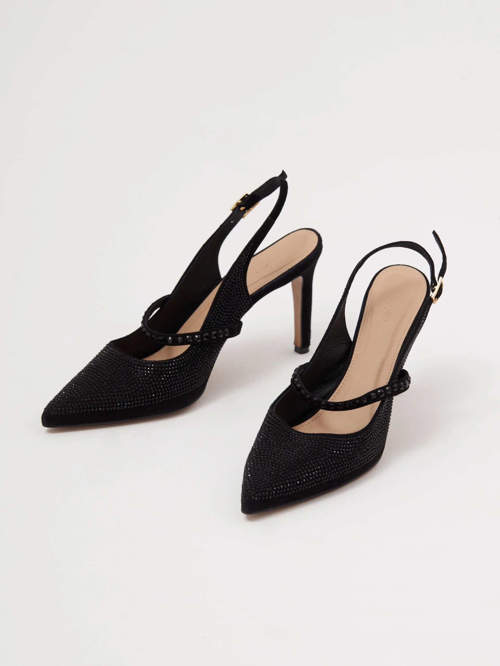 Black shiny pumps with crystals