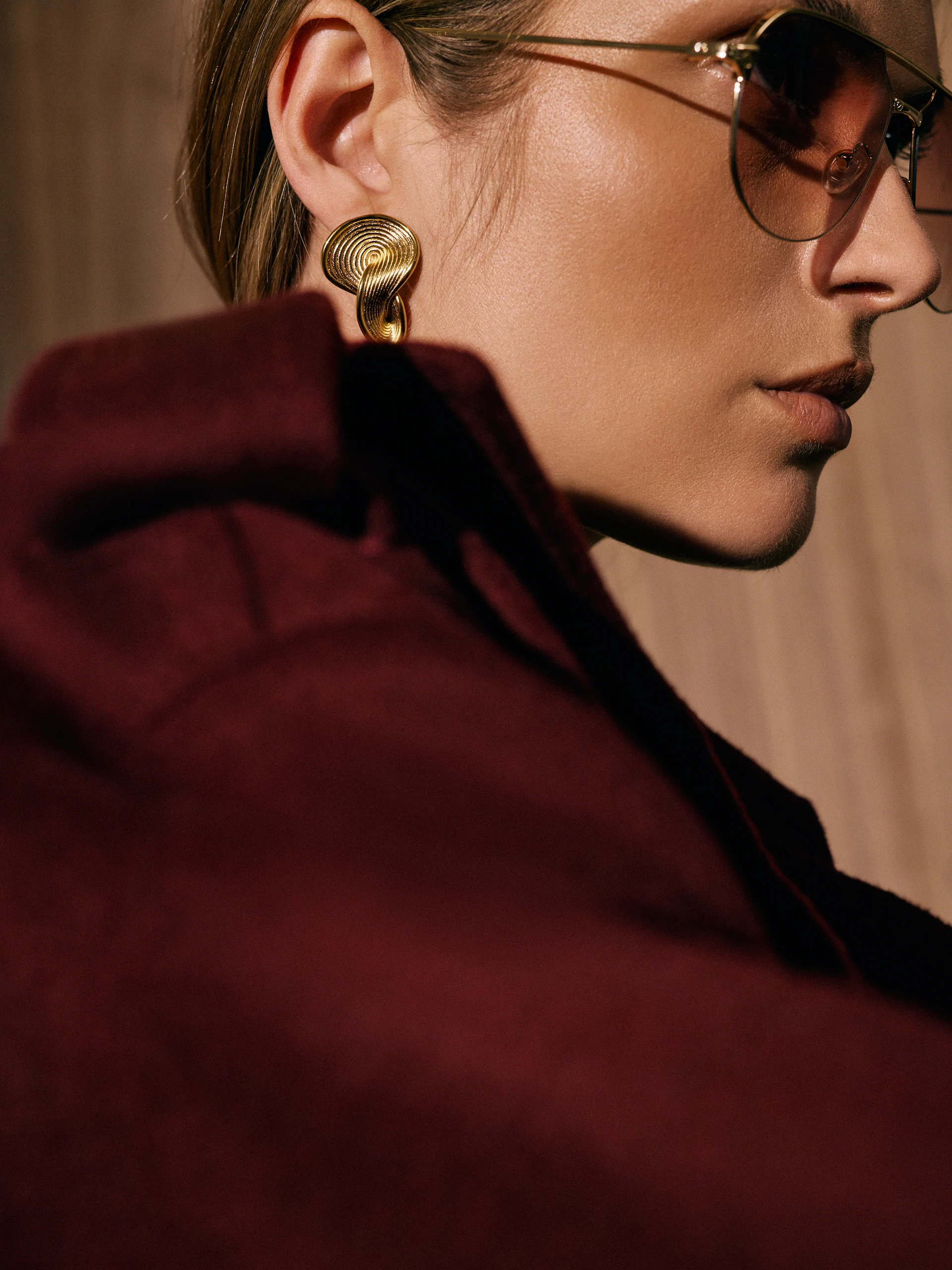 Gold-plated earrings with an irregular shape