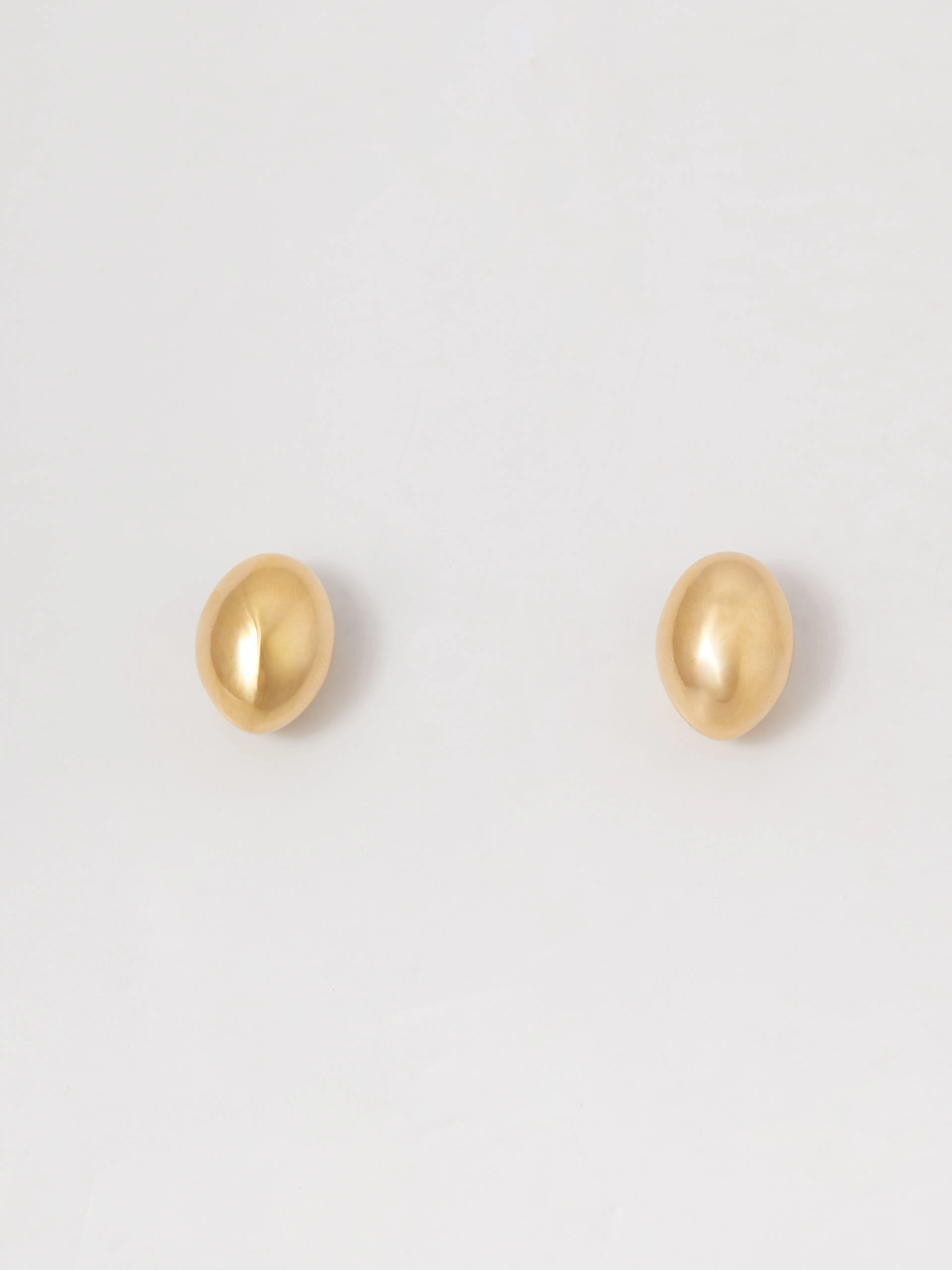 Gold-plated earrings with an organic shape