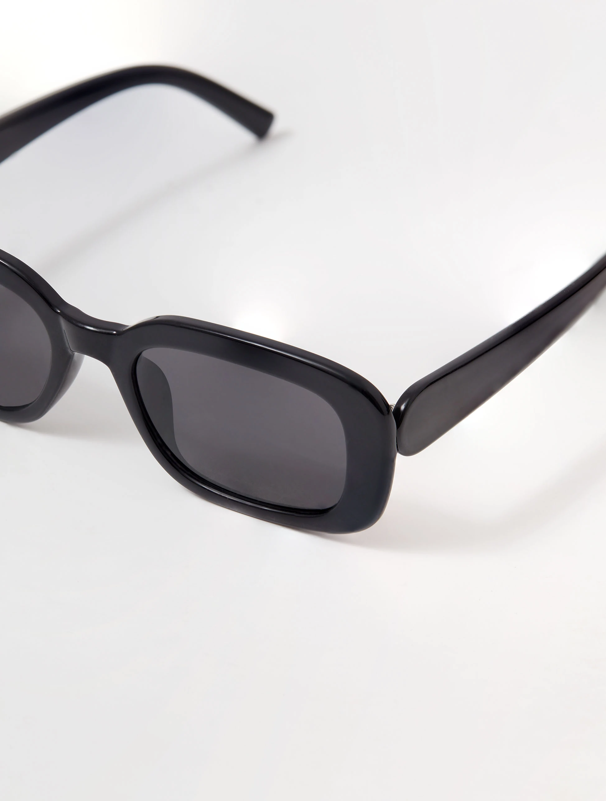 Black rectangular sunglasses