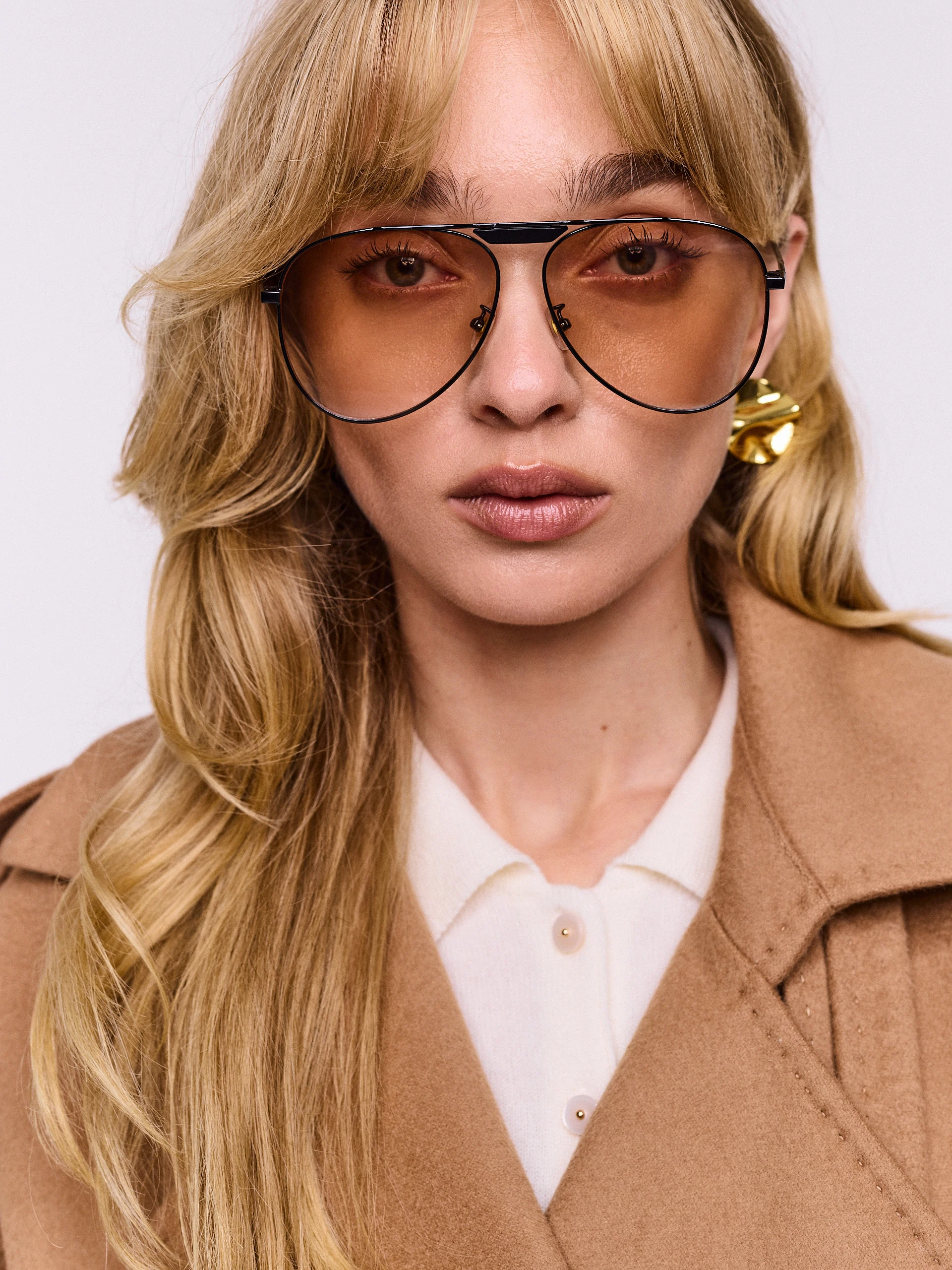 Aviator sunglasses with brown lenses