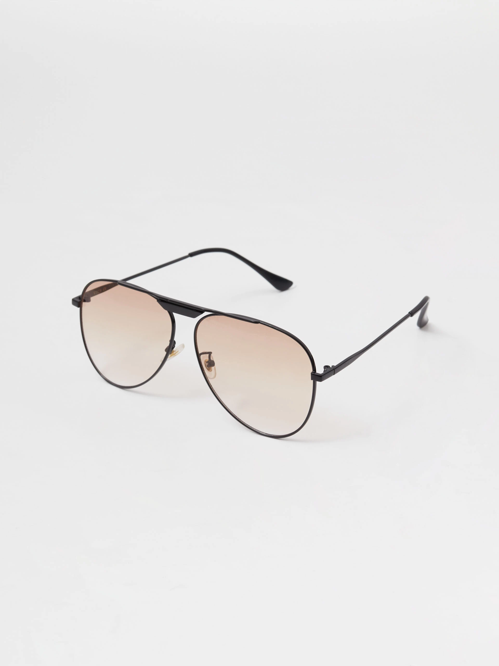 Aviator sunglasses with brown lenses