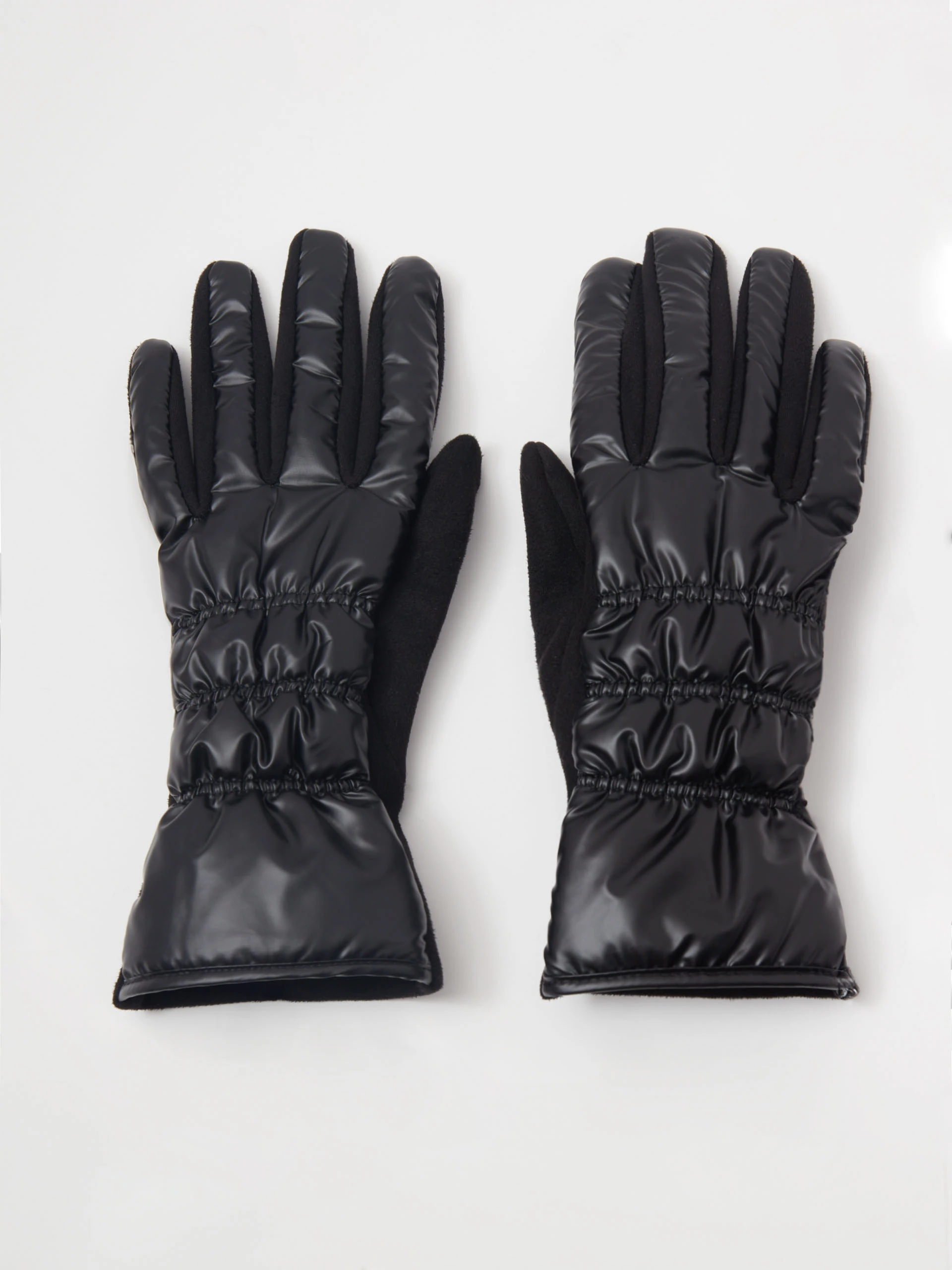 Black insulated gloves