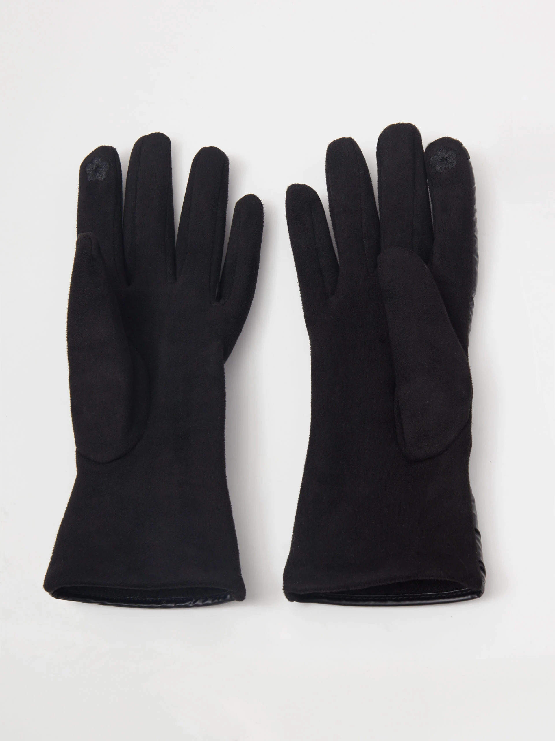 Black insulated gloves