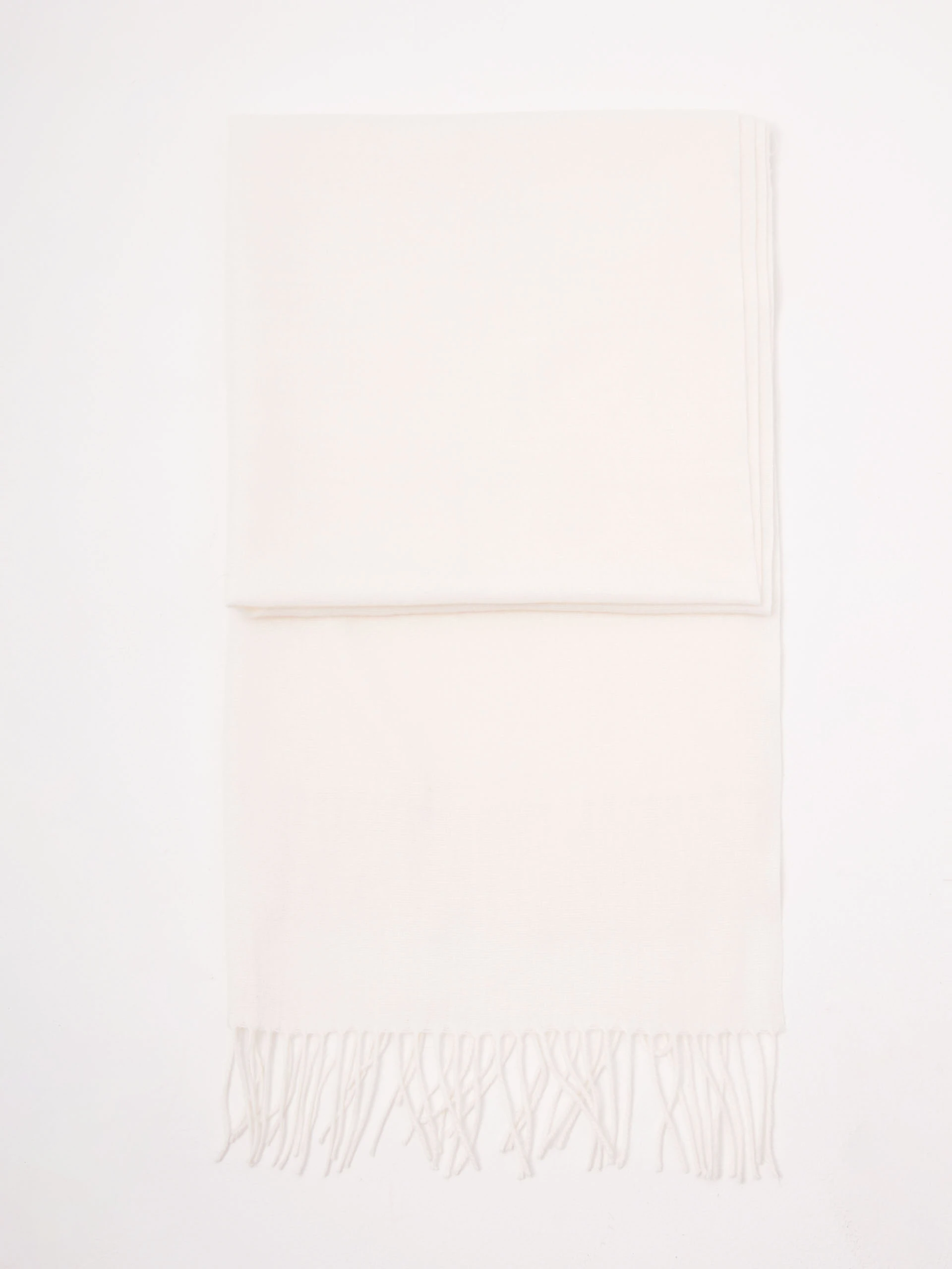Creamy scarf with wool and cashmere fringe