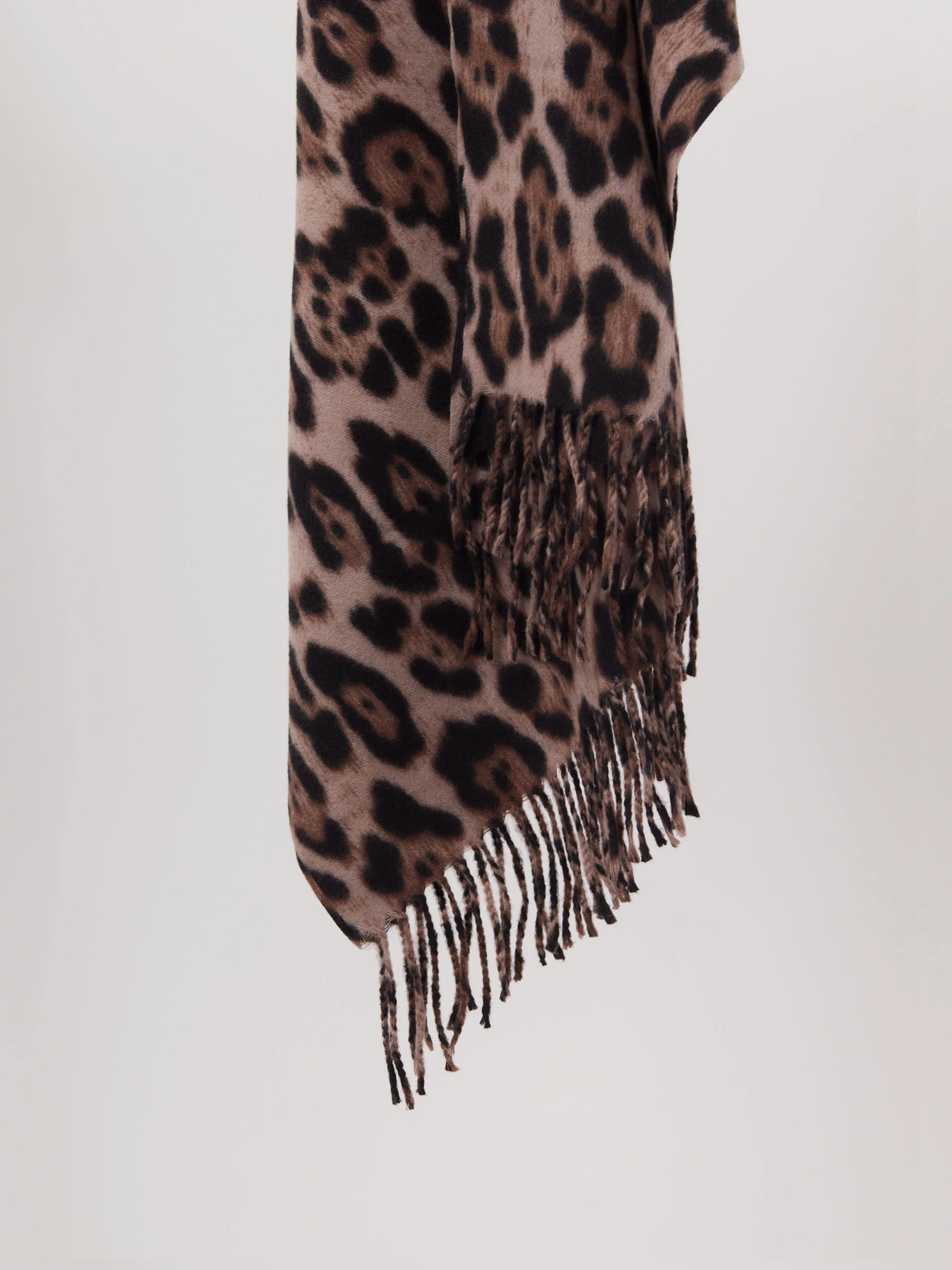 Animal print scarf with wool and cashmere
