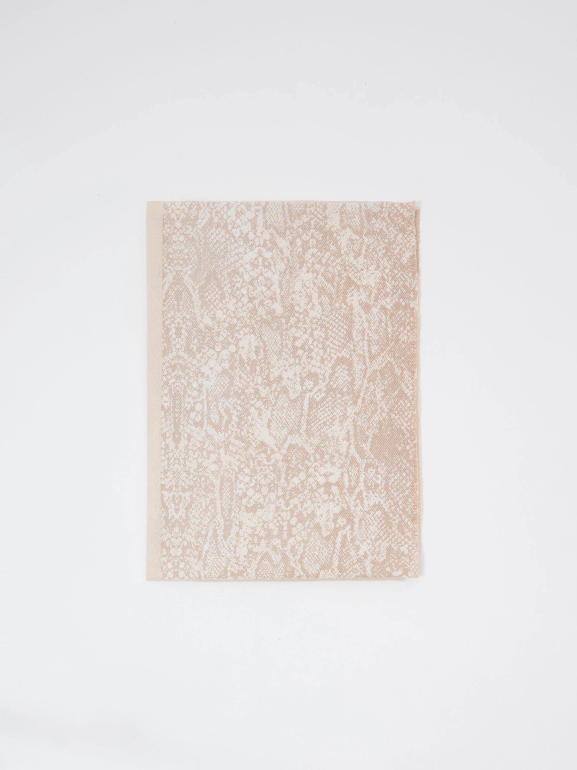 Beige scarf with animal print and wool