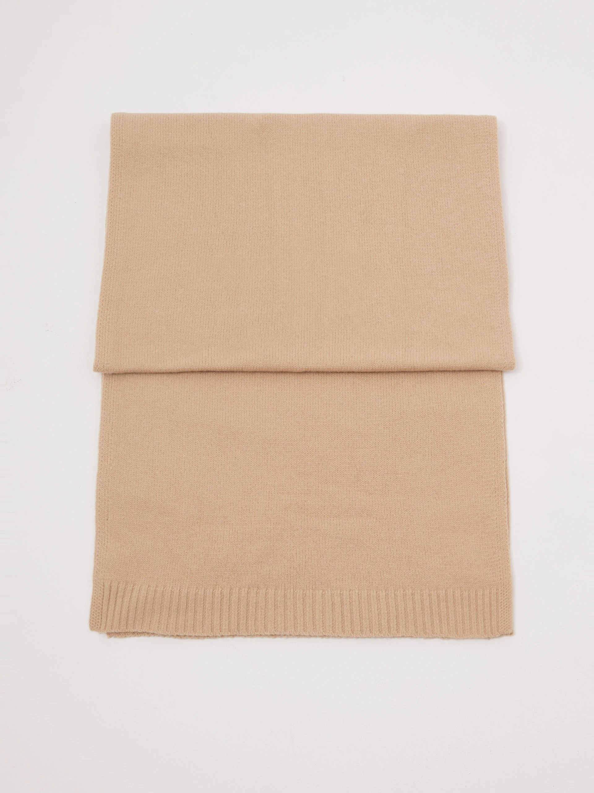 Large caramel wool scarf