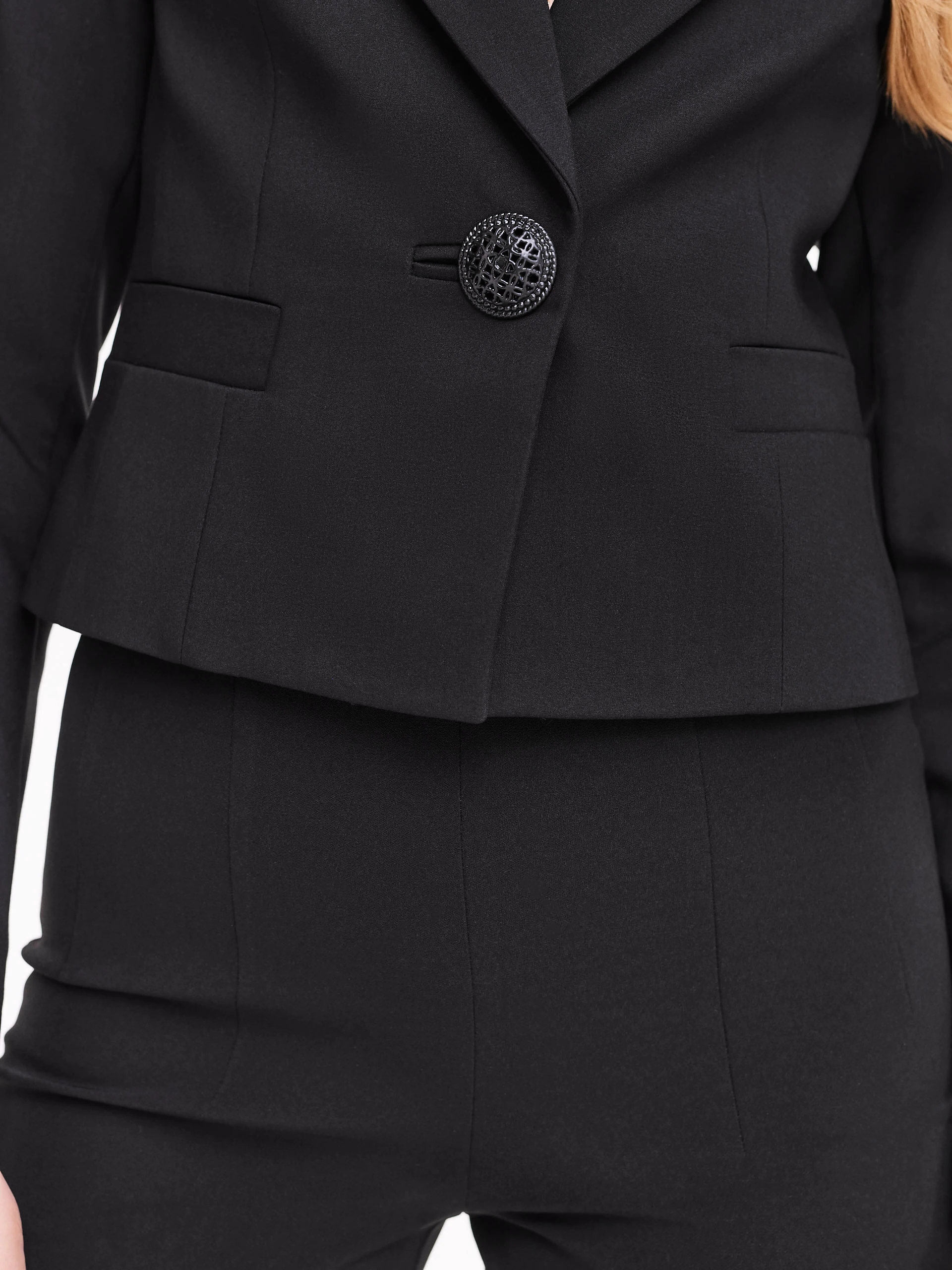 Short black jacket with rose