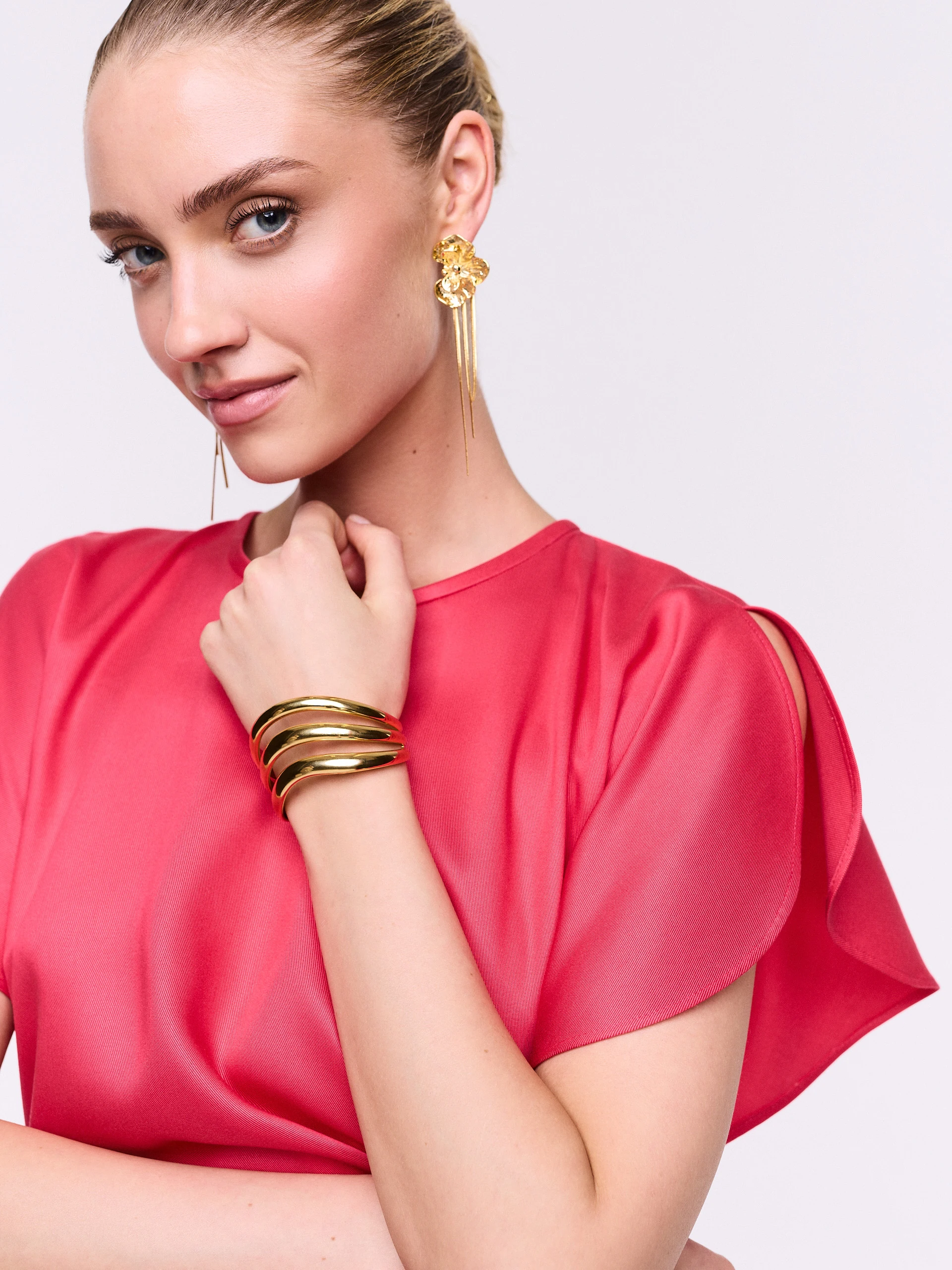 Gold bracelet