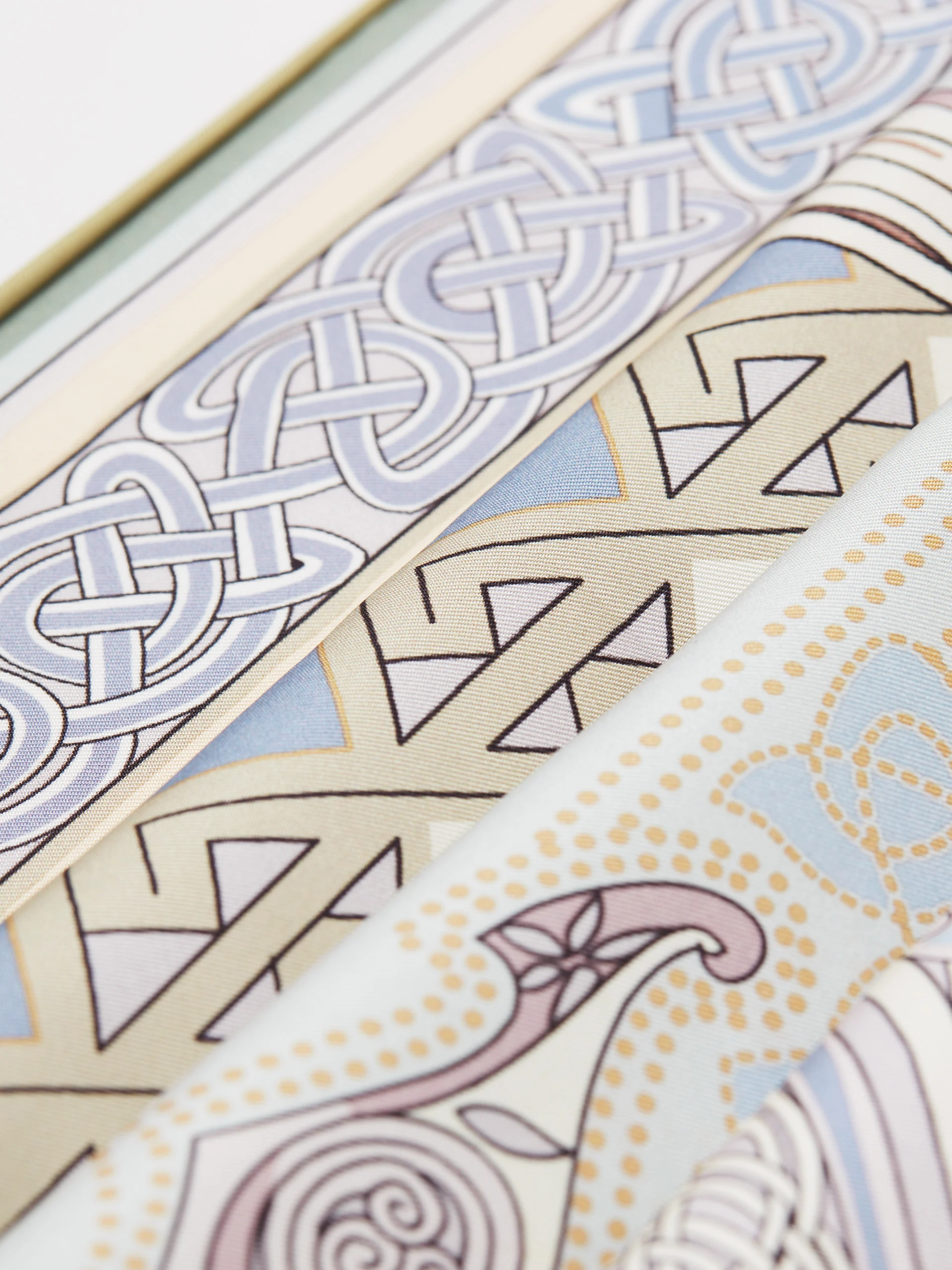 Double-sided silk scarf with hand-stitched edges