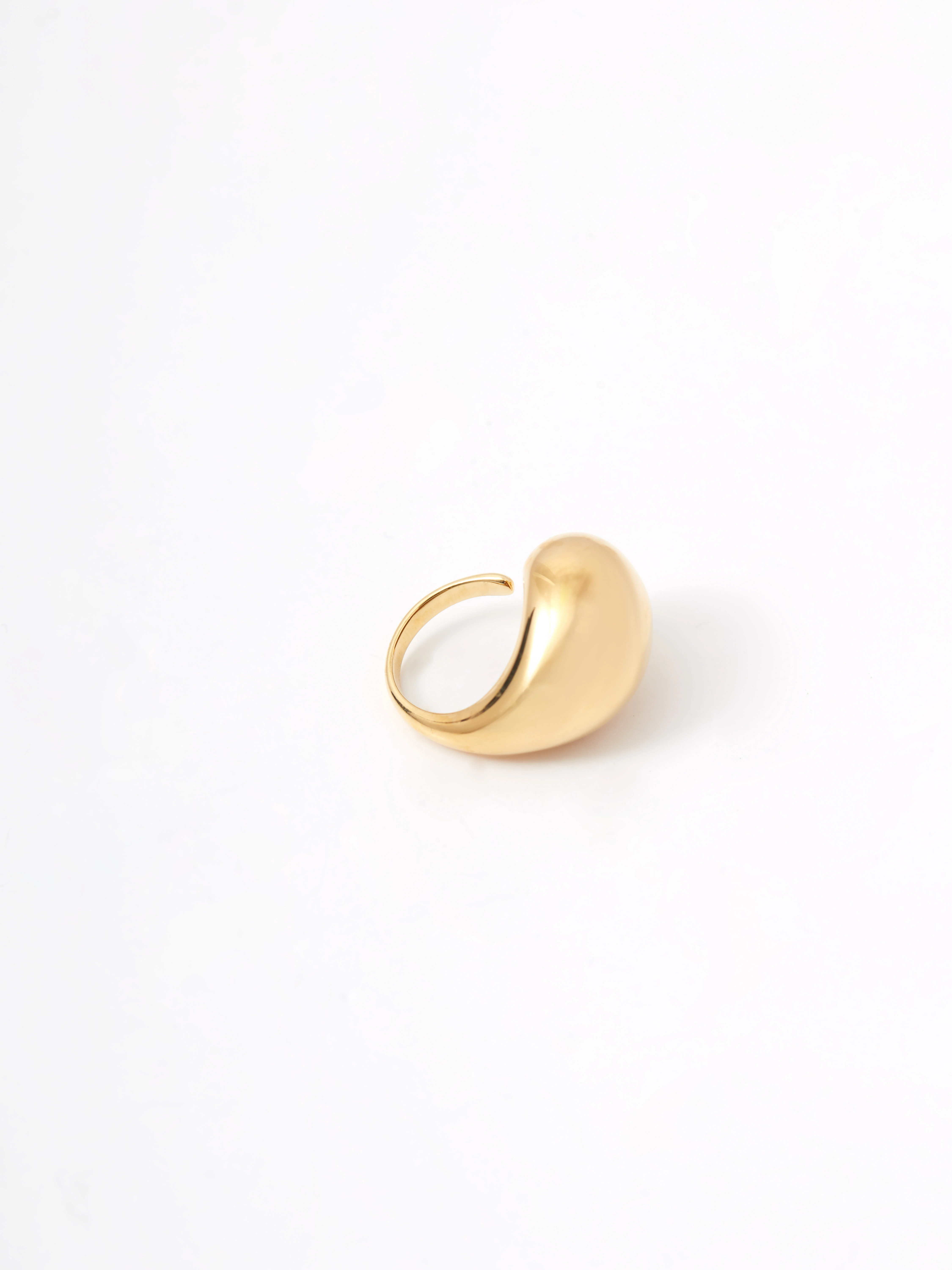 Gold-plated round ring