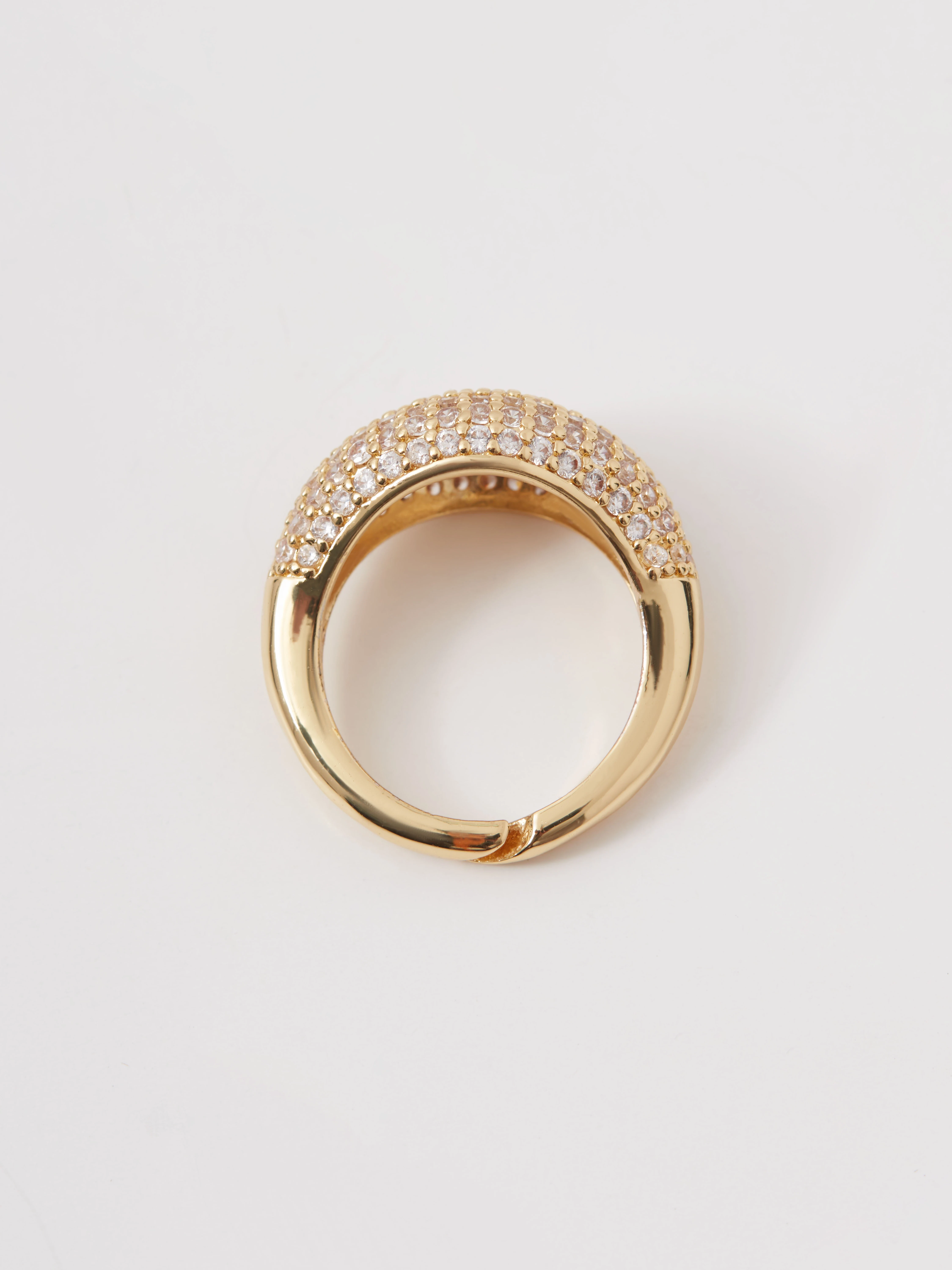 Gold-plated ring with glass crystals